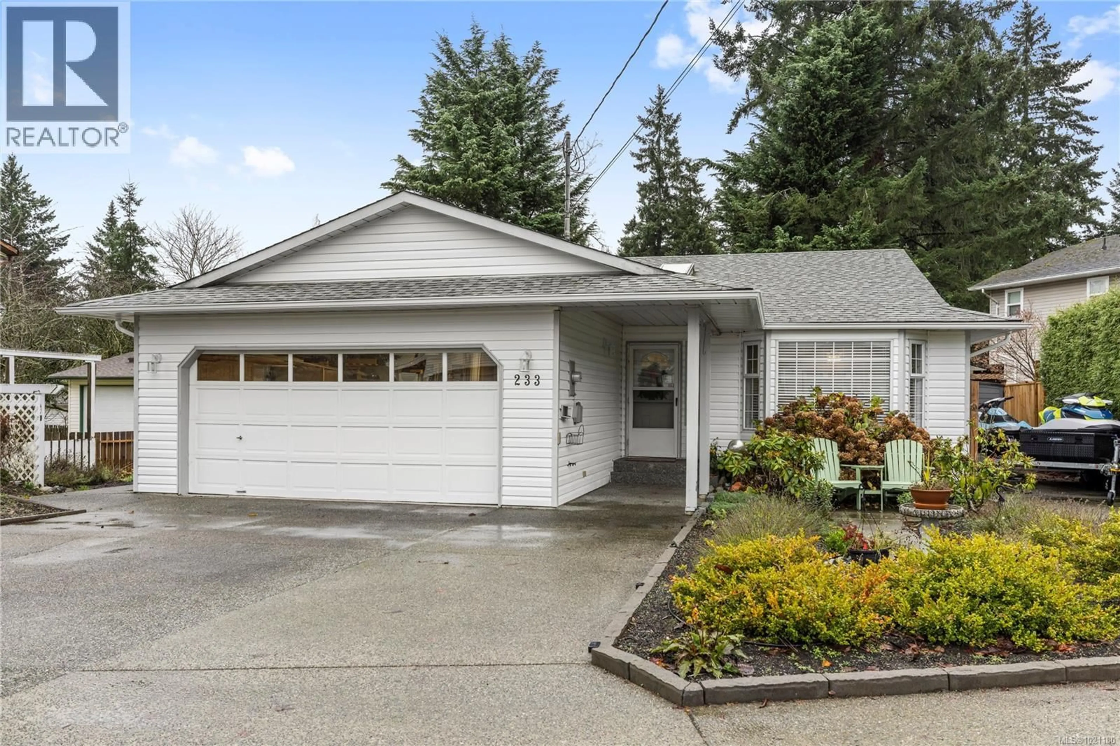 Home with vinyl exterior material, street for 233 ARDOON PLACE, Nanaimo British Columbia V9T4V9