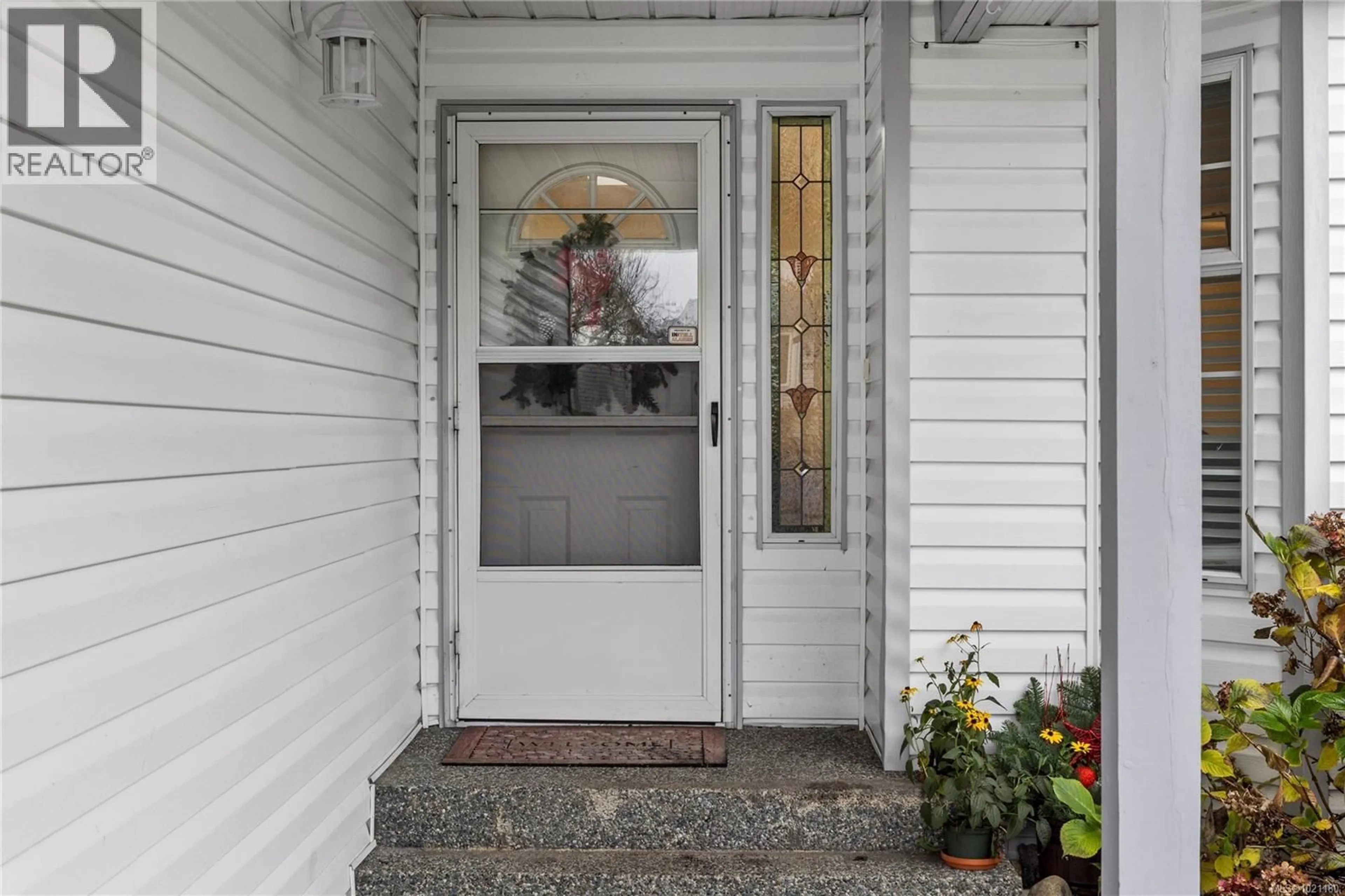 Indoor entryway for 233 ARDOON PLACE, Nanaimo British Columbia V9T4V9