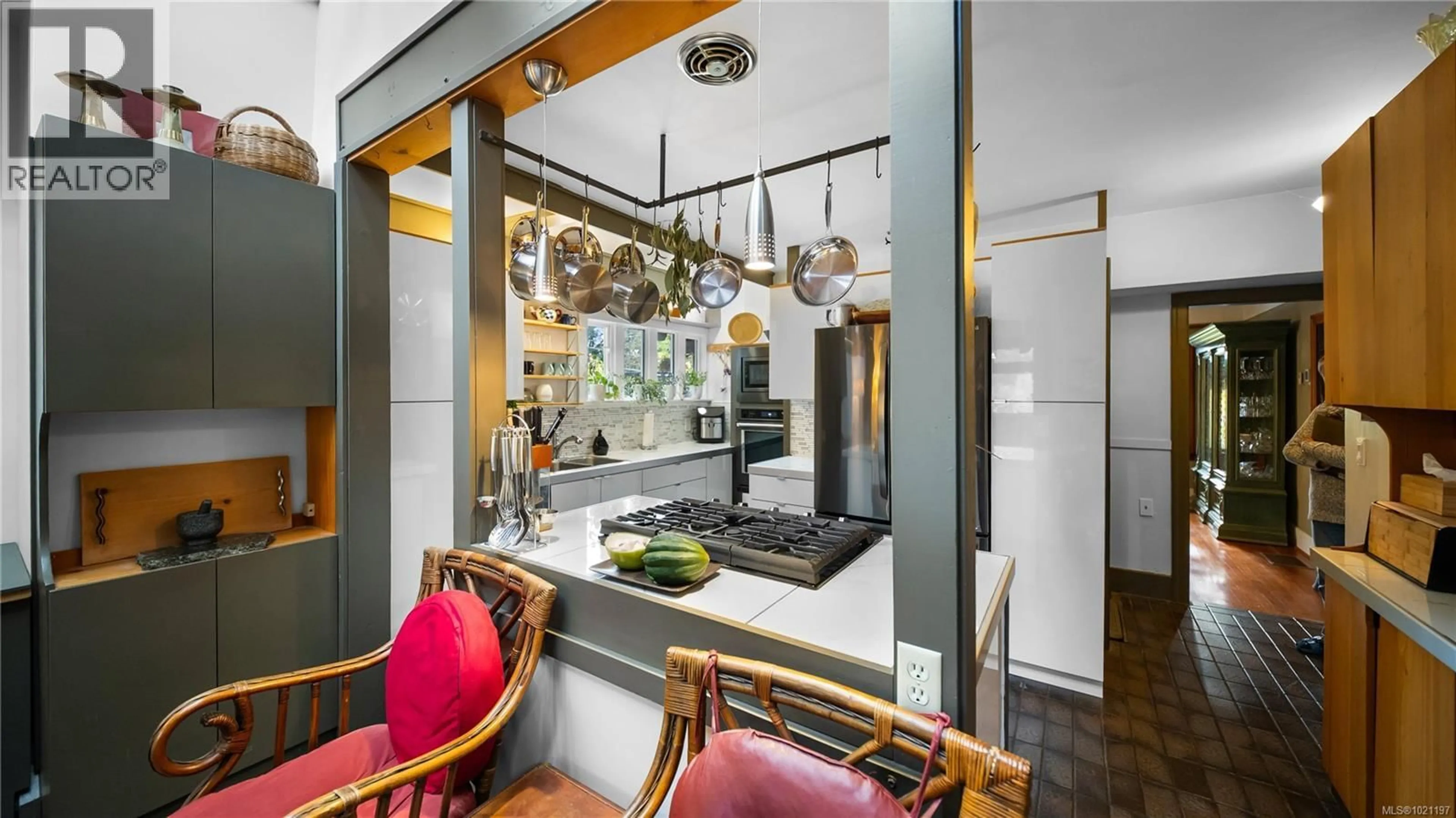 Unknown for 1168 BURNSIDE ROAD WEST, Saanich British Columbia V8Z1N6