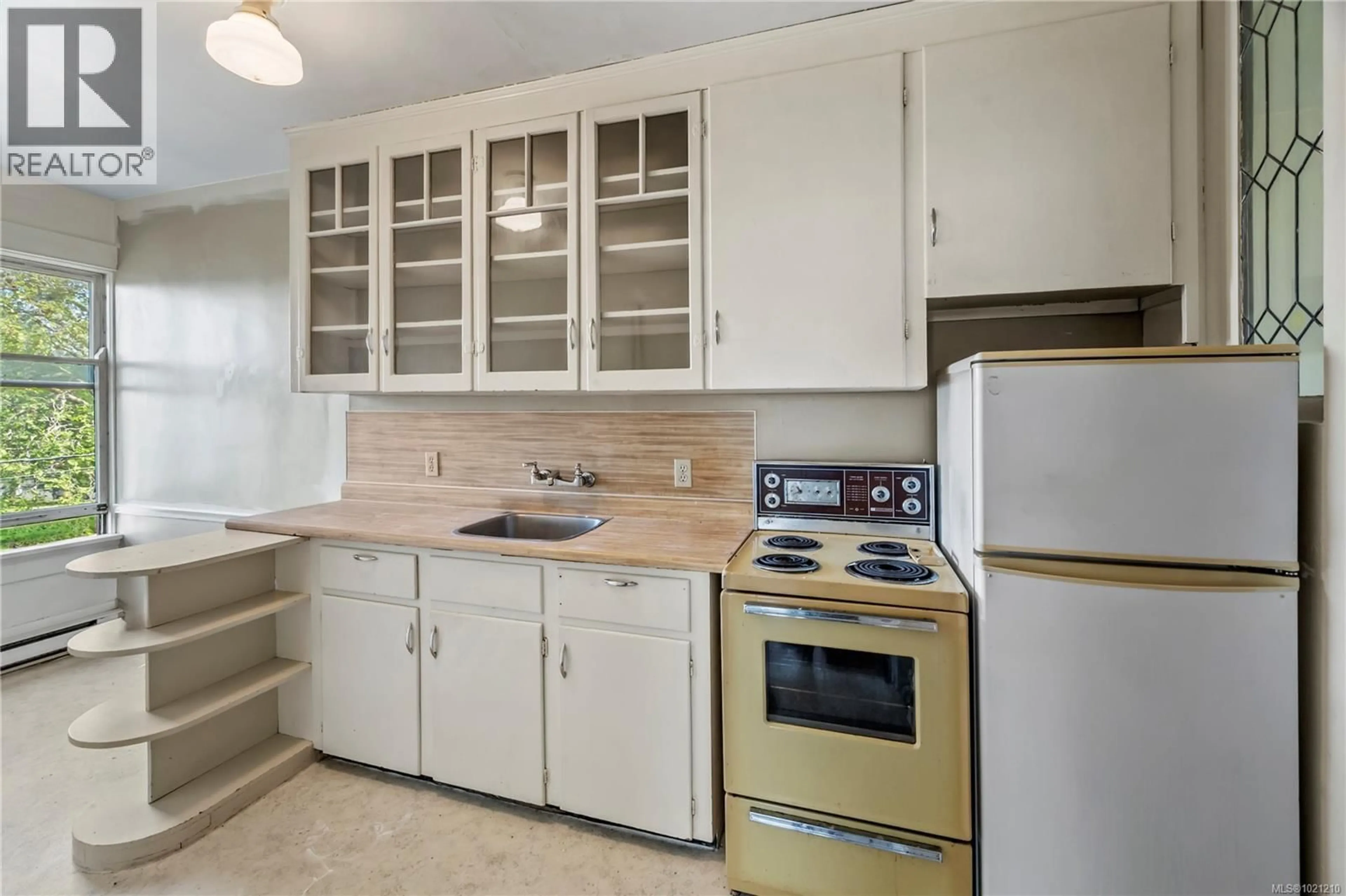 Standard kitchen, unknown for 1157 PRINCESS AVENUE, Victoria British Columbia V8T1L2