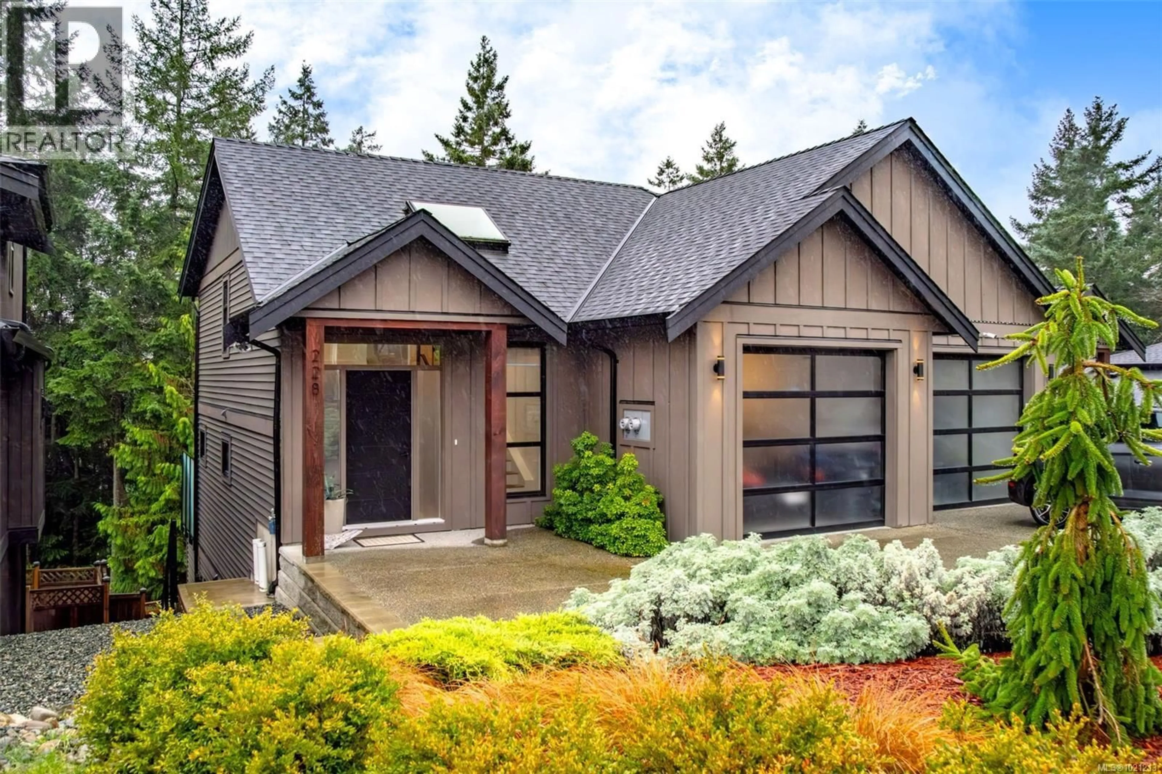 Home with vinyl exterior material, street for 228 GOLDEN OAKS CRESCENT, Nanaimo British Columbia V9T0K8