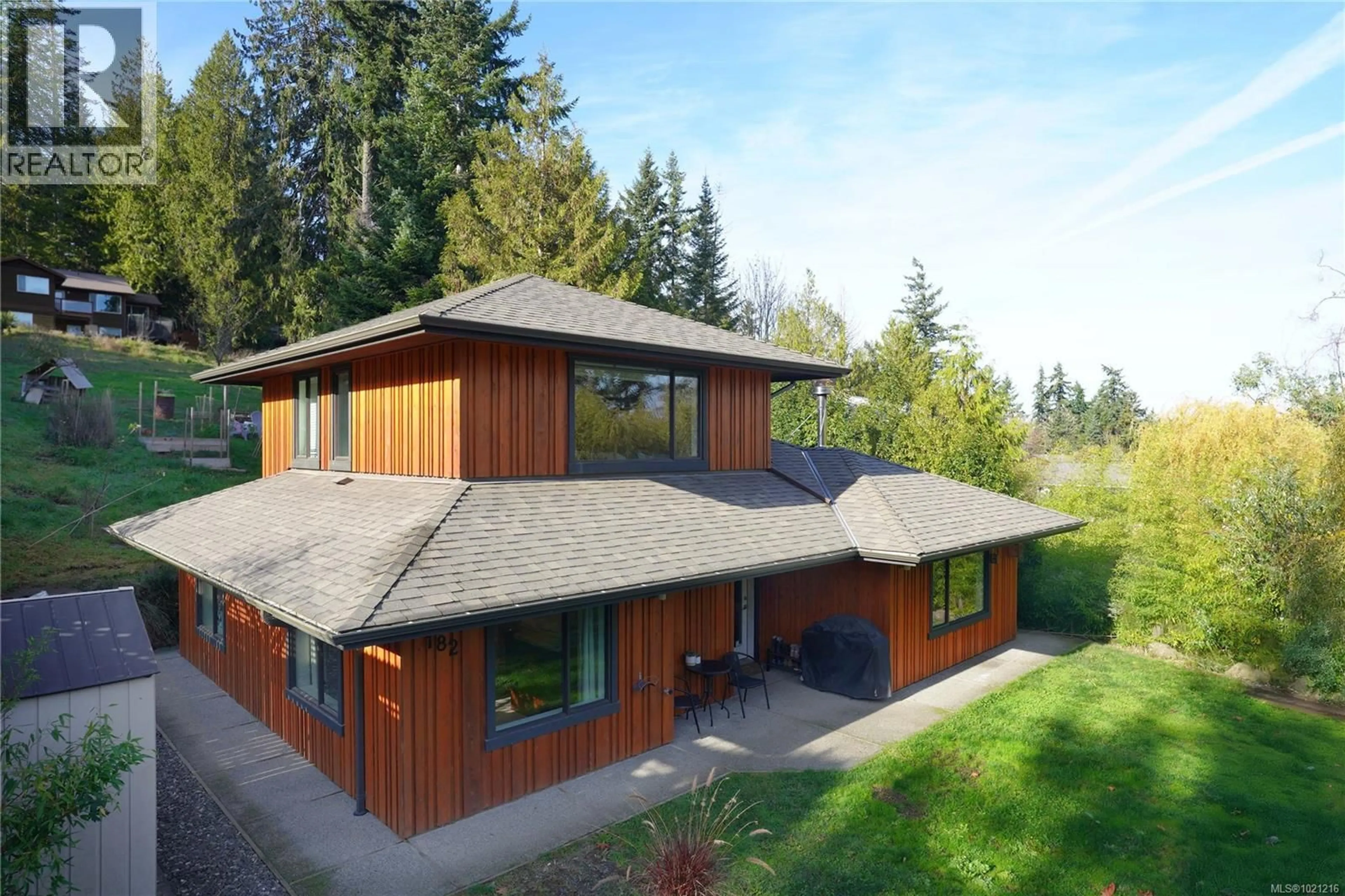 Home with vinyl exterior material, unknown for 182 GRANTVILLE STREET, Salt Spring British Columbia V8K1P1