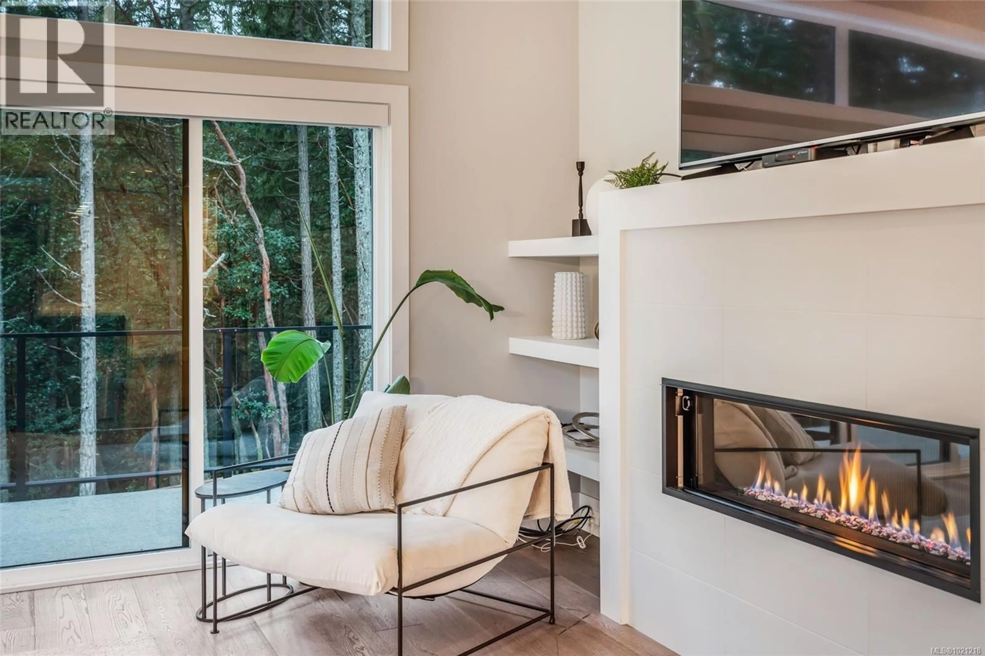 Living room with furniture, unknown for 266 CRESTLINE TERRACE, Nanaimo British Columbia V9T0H1