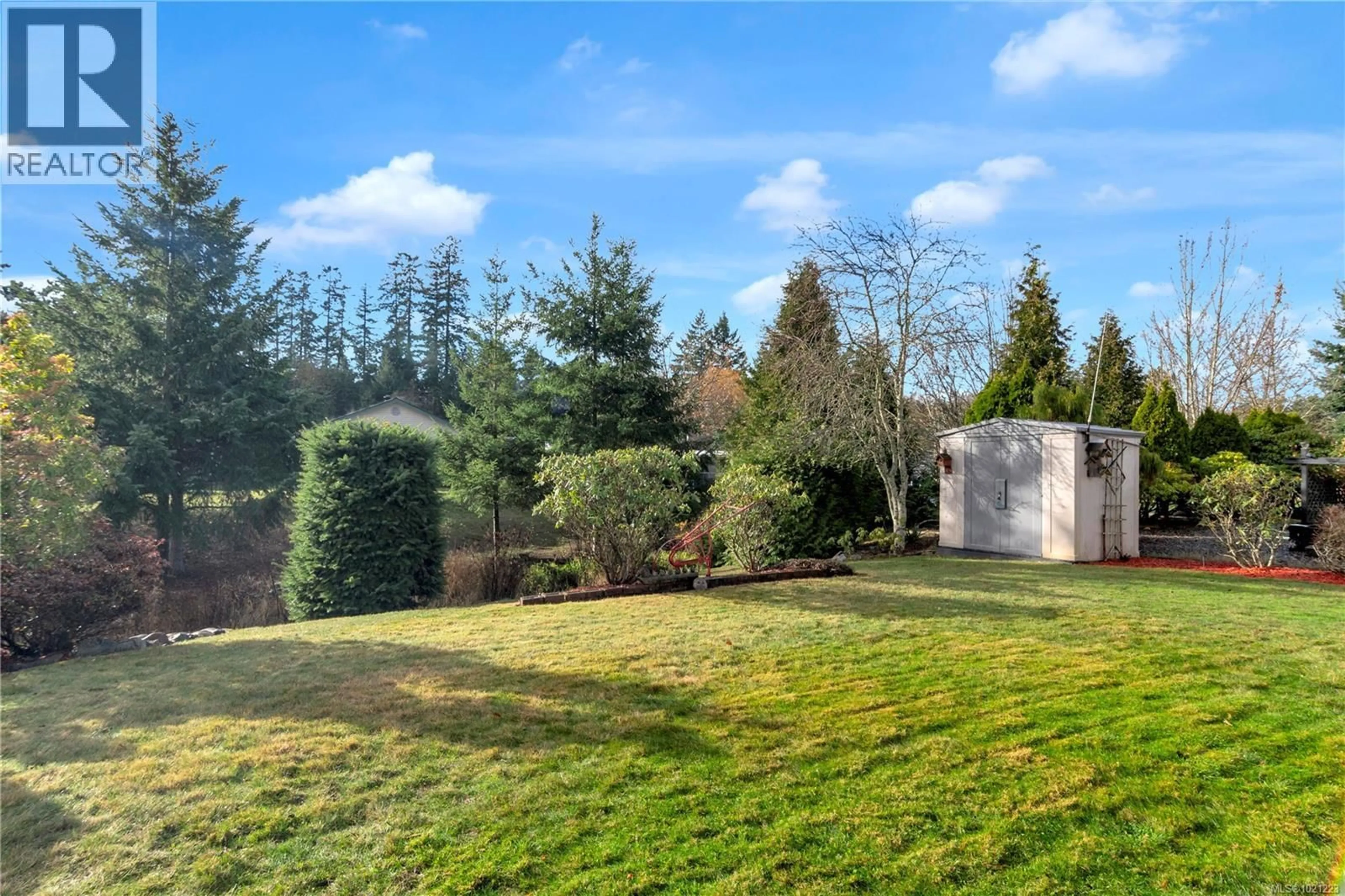 A pic from outside/outdoor area/front of a property/back of a property/a pic from drone, forest/trees view for 6213 RICH ROAD, Nanaimo British Columbia V9T6J2