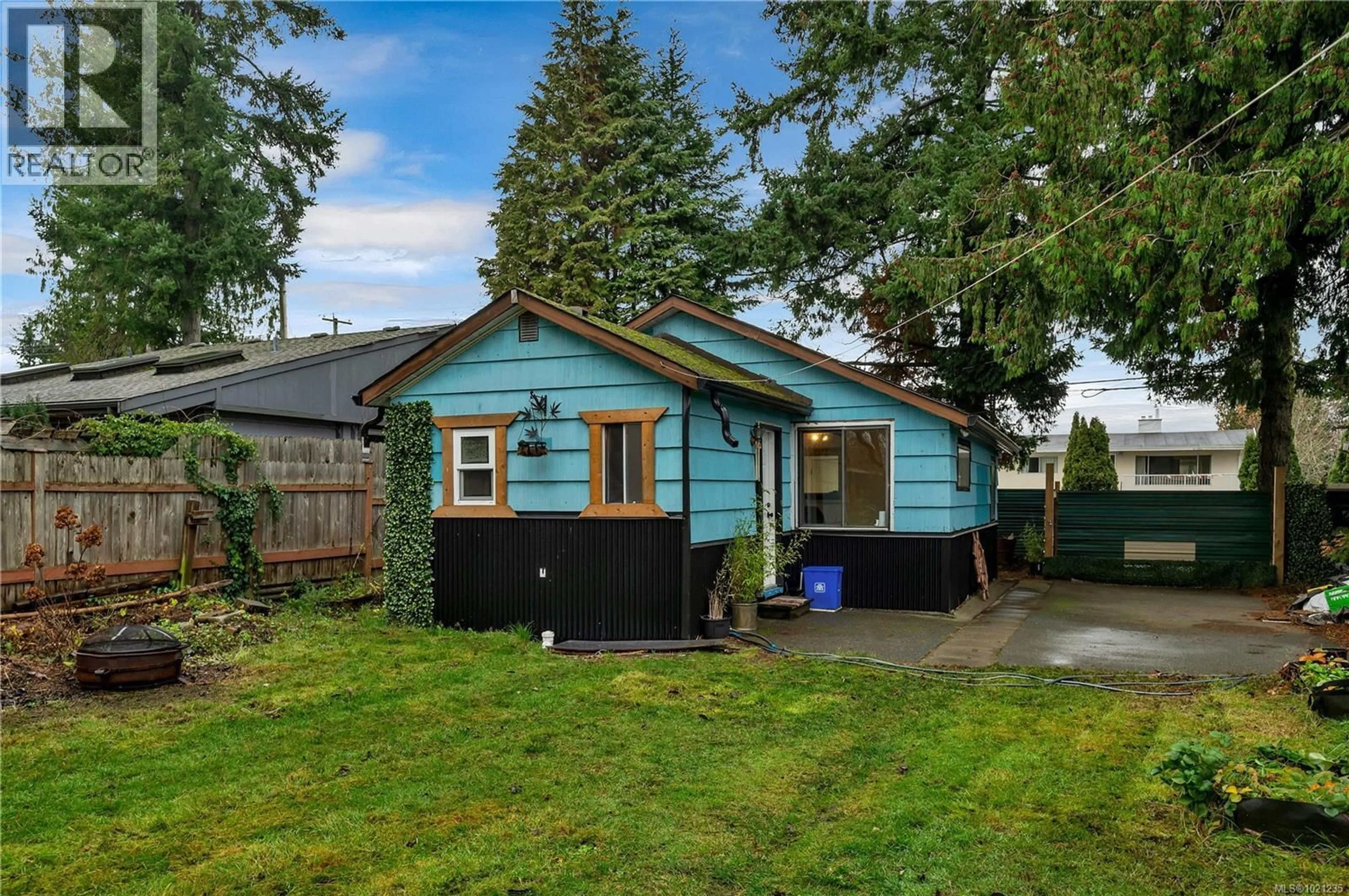Shed for 517 DOGWOOD STREET, Campbell River British Columbia V9W2Y4