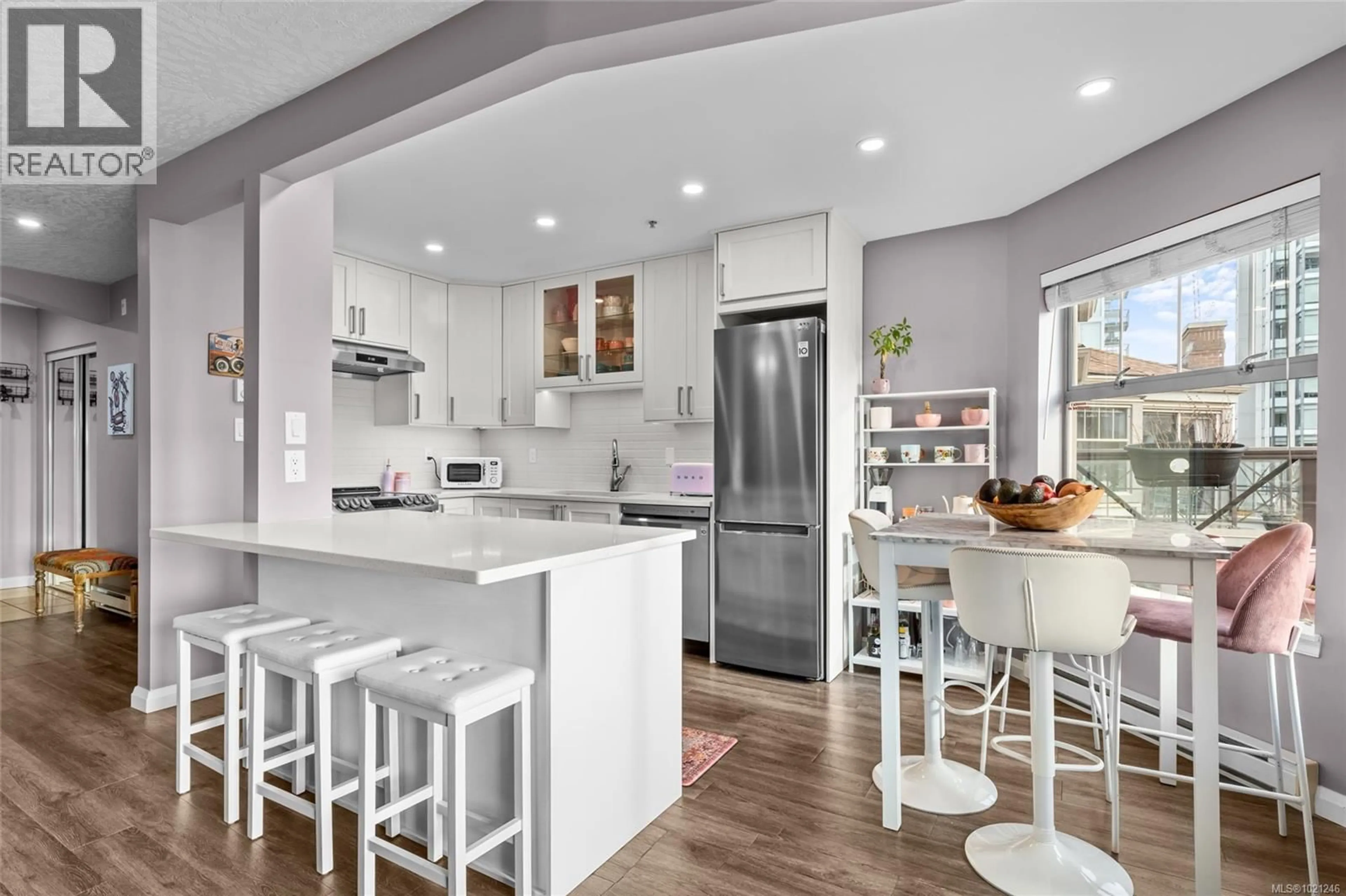 Open concept kitchen, unknown for 404 - 935 JOHNSON STREET, Victoria British Columbia V8V3N5