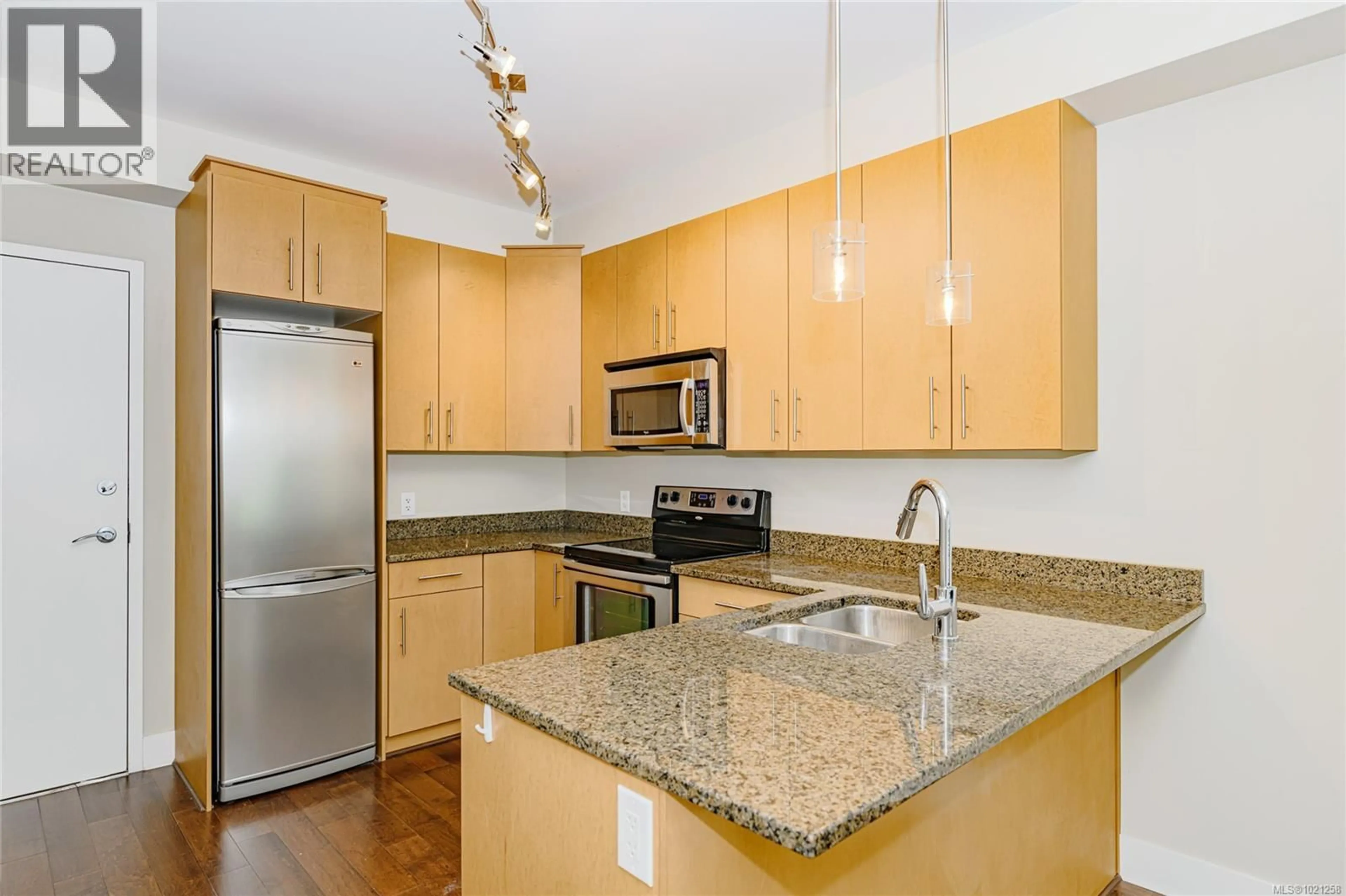 Standard kitchen, unknown for 214 - 21 CONARD STREET, View Royal British Columbia V8Z0C4