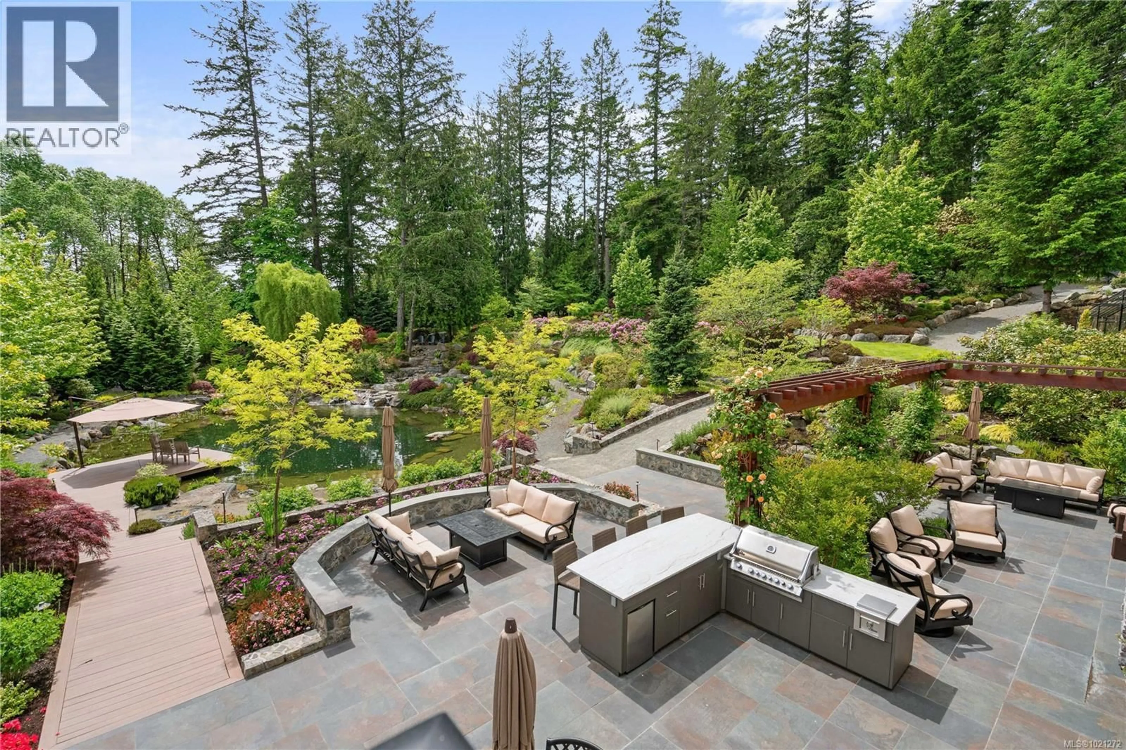 Patio, forest/trees view for 441 GLENDOWER ROAD, Saanich British Columbia V9E2B9