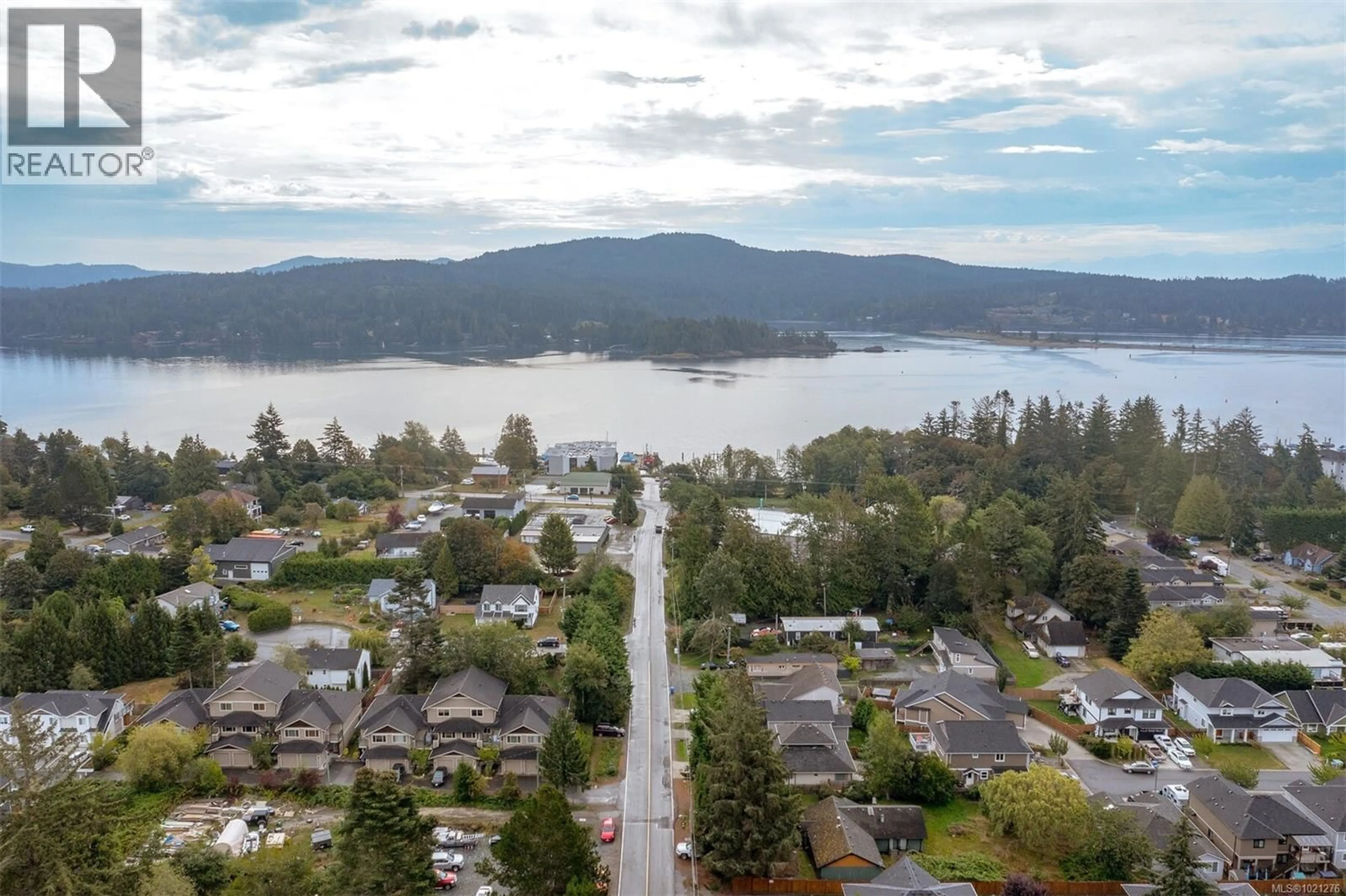 A pic from outside/outdoor area/front of a property/back of a property/a pic from drone, water/lake/river/ocean view for 1914 MAPLE AVENUE SOUTH, Sooke British Columbia V9Z0N9