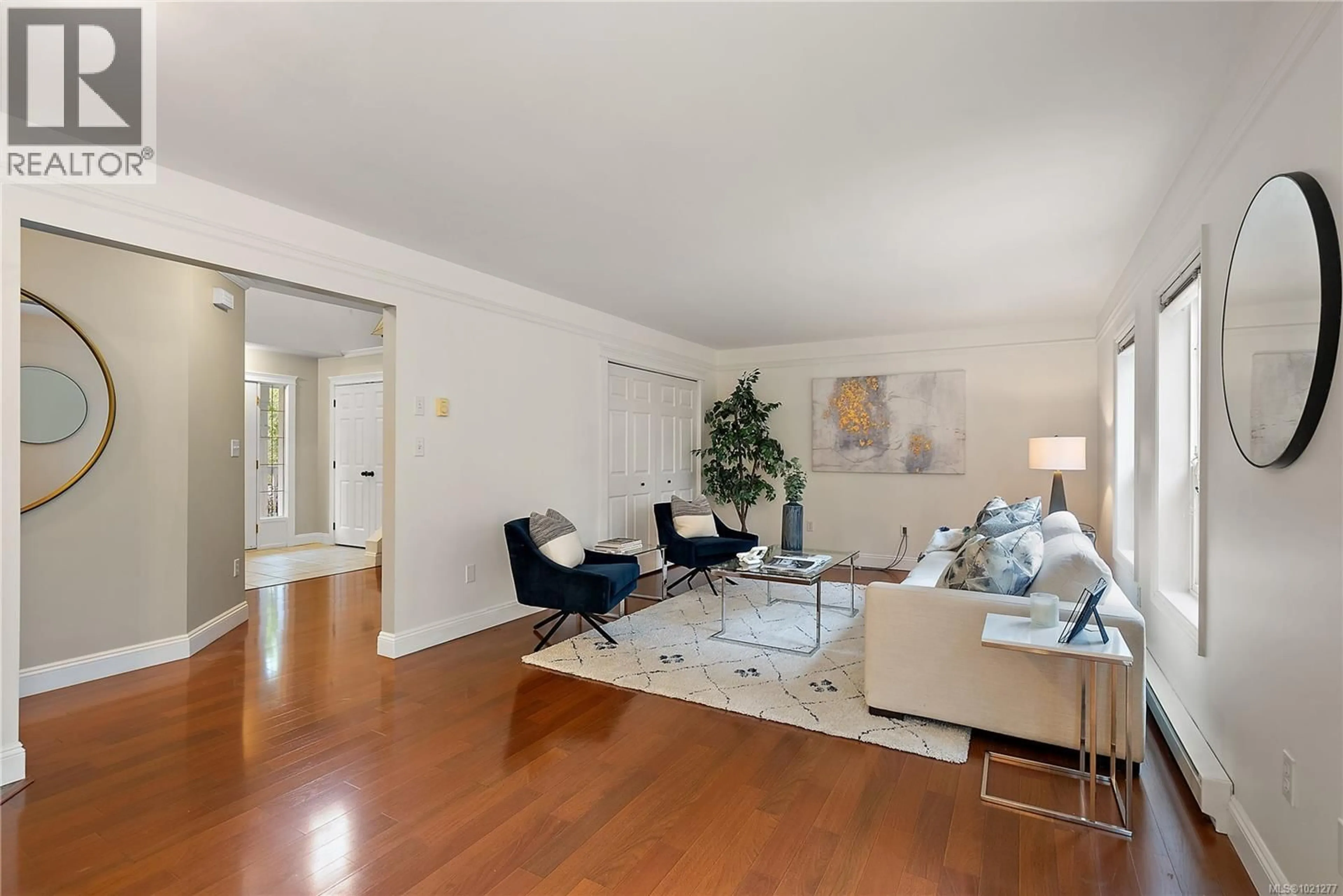 Living room with furniture, unknown for 2417 SELWYN ROAD, Langford British Columbia V9B3K9