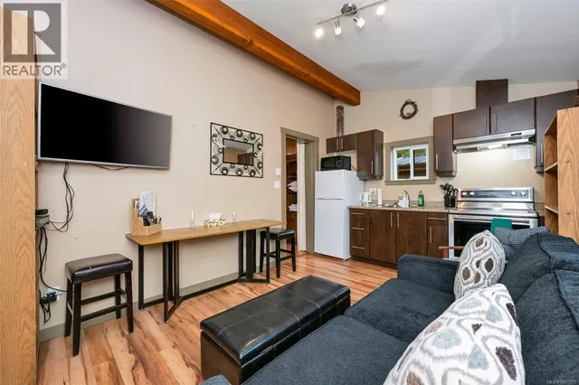 10 - 6574 BAIRD ROAD, Port Renfrew 4
