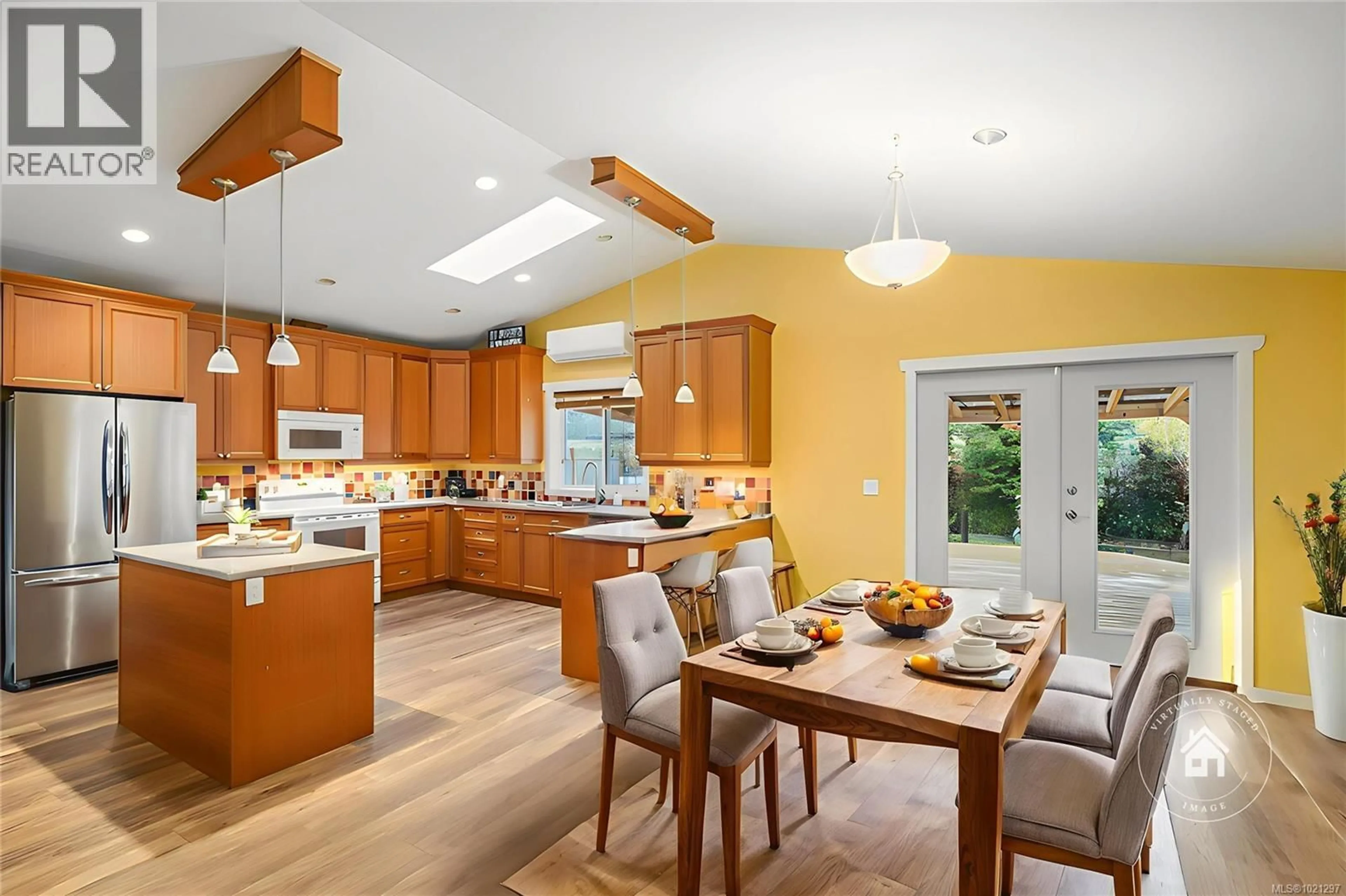 Open concept kitchen, unknown for 367 MCKILLOP DRIVE, Parksville British Columbia V9P1L5