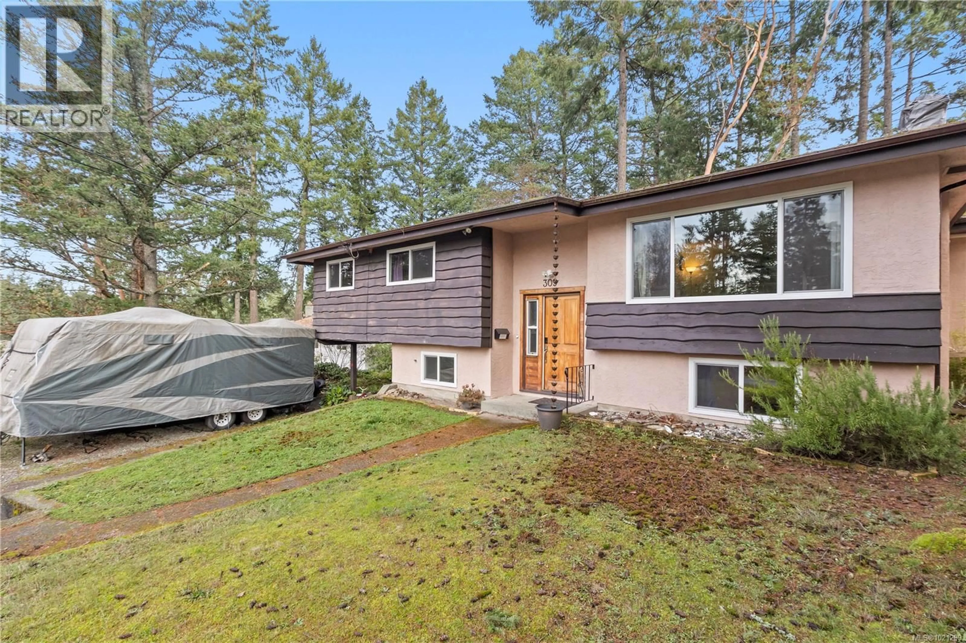 Home with vinyl exterior material, unknown for 309 RENART PLACE, Langford British Columbia V9B3L6