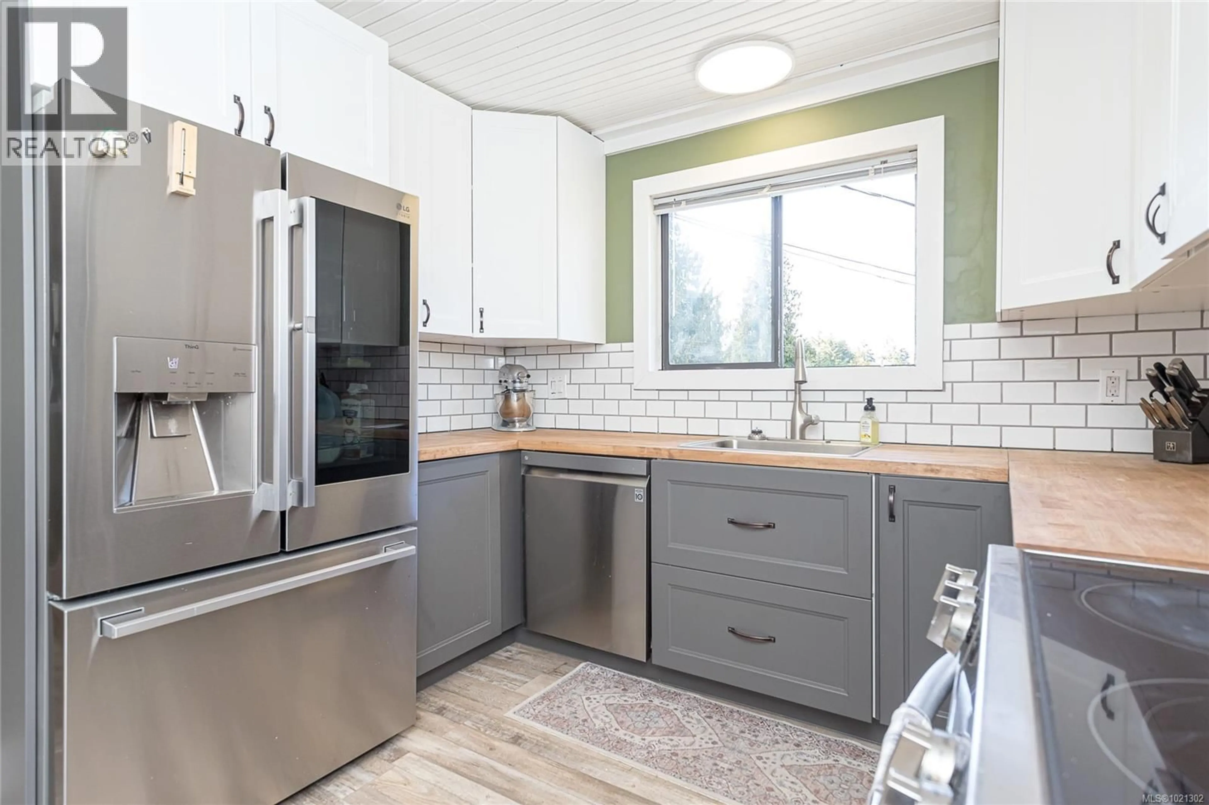 Unknown for 2462 JEANS WAY, Nanaimo British Columbia V9T3Y9