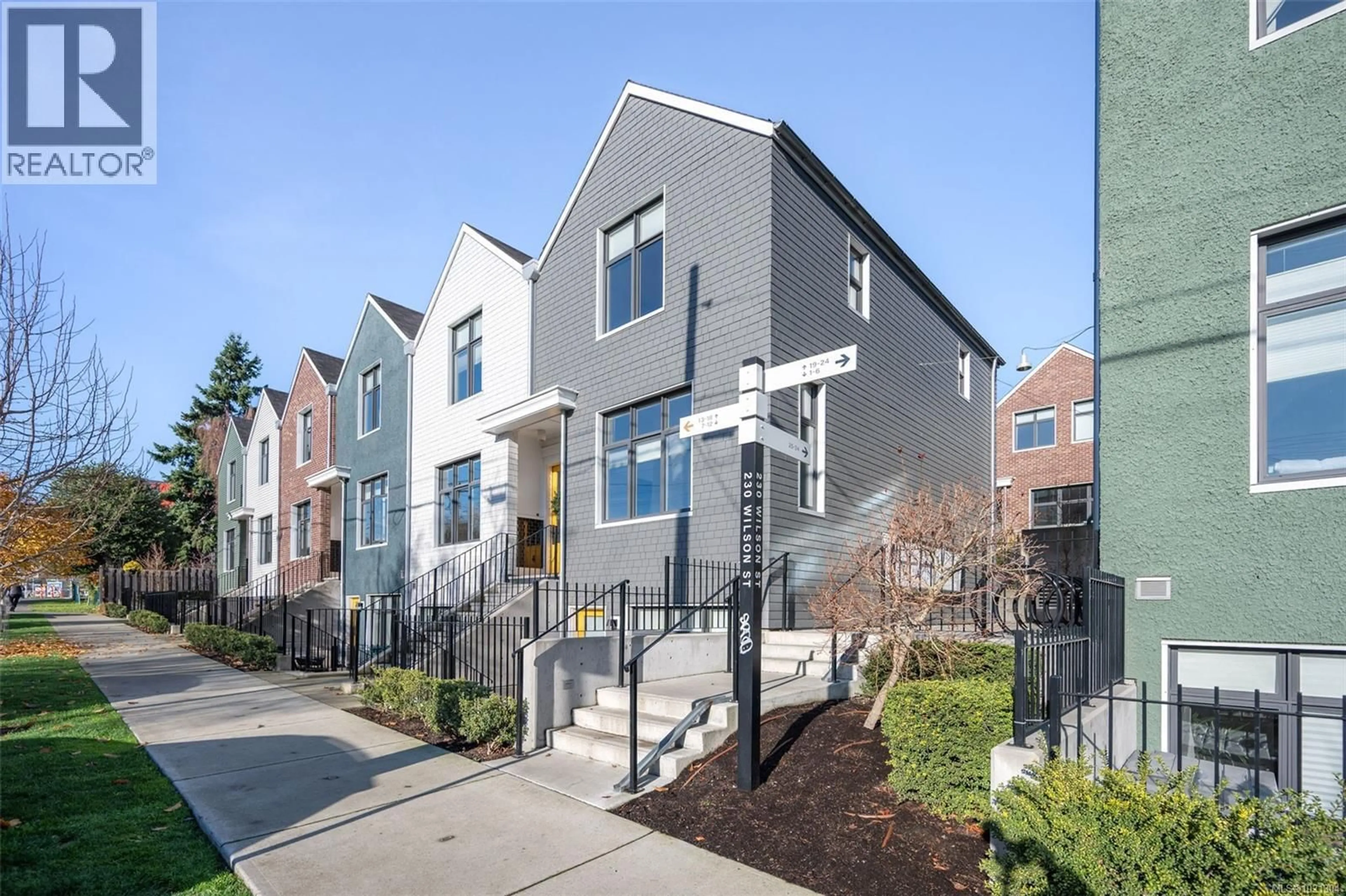 Unknown for 11 - 230 WILSON STREET, Victoria British Columbia V9A7N6