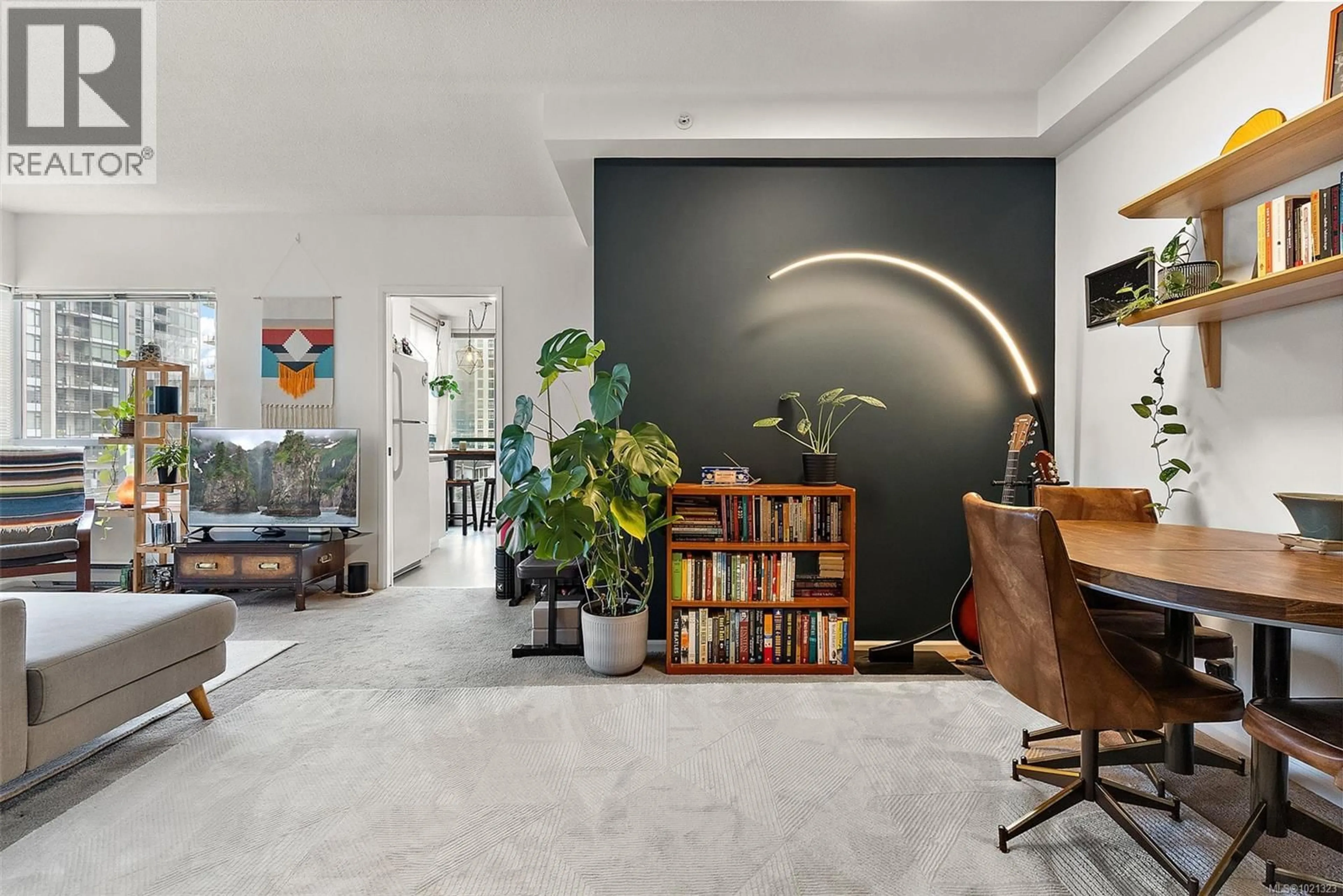 Unknown for 603 - 1010 VIEW STREET, Victoria British Columbia V8V4Y3