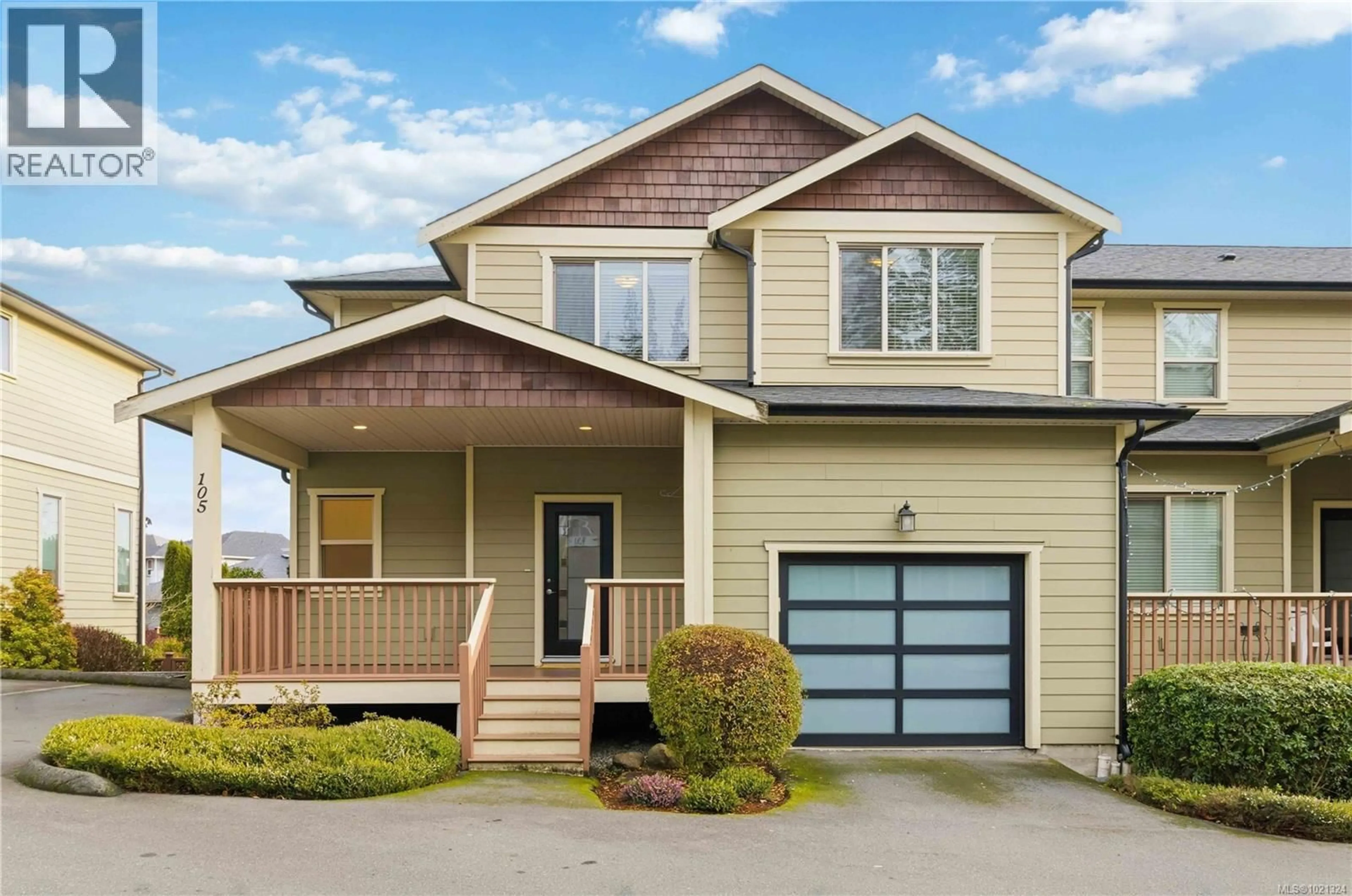 Home with vinyl exterior material, street for 105 - 2248 TOWNSEND ROAD, Sooke British Columbia V9Z1M1