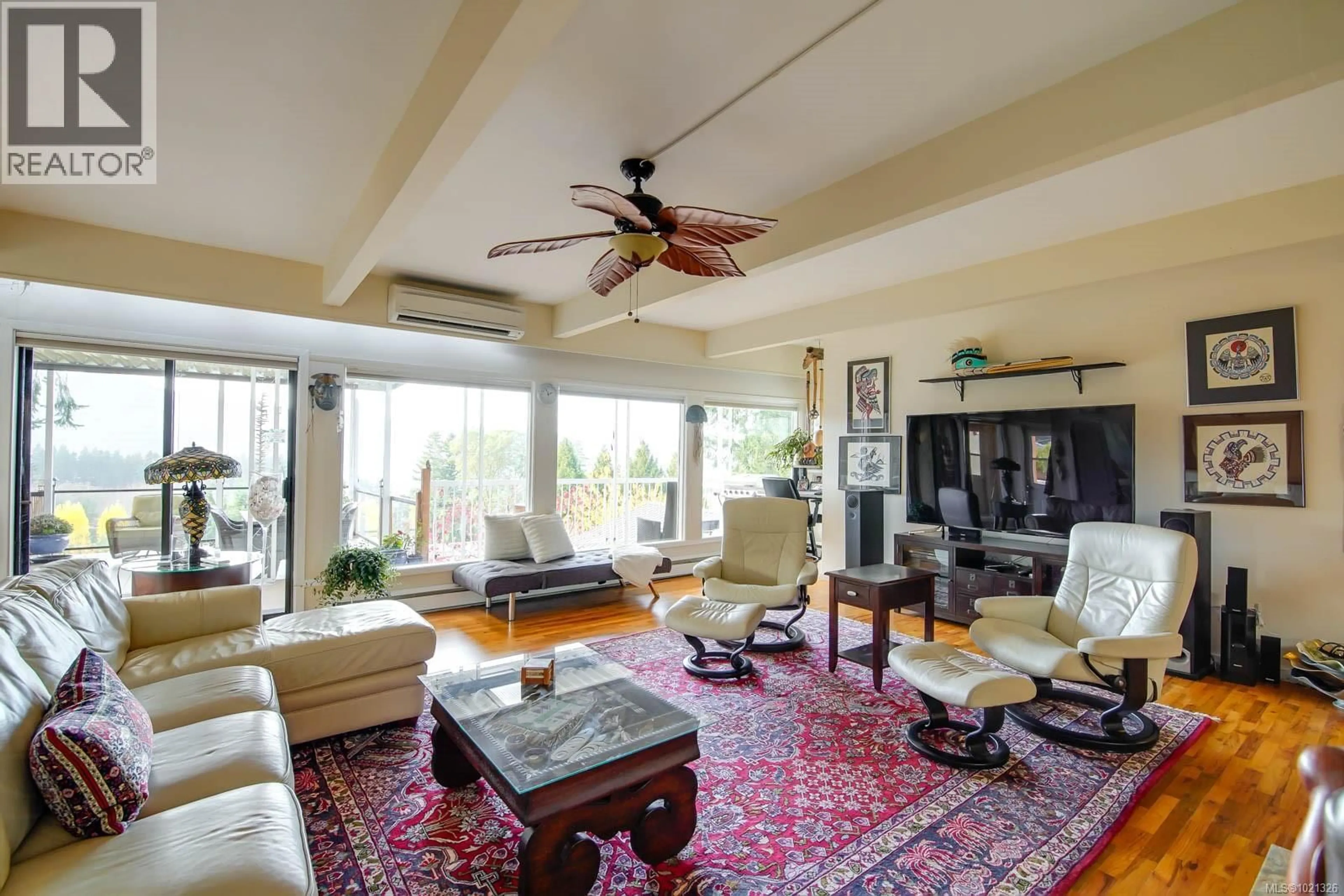 Living room with furniture, unknown for 2374 ANDERSON AVENUE, Port Alberni British Columbia V9Y2W6