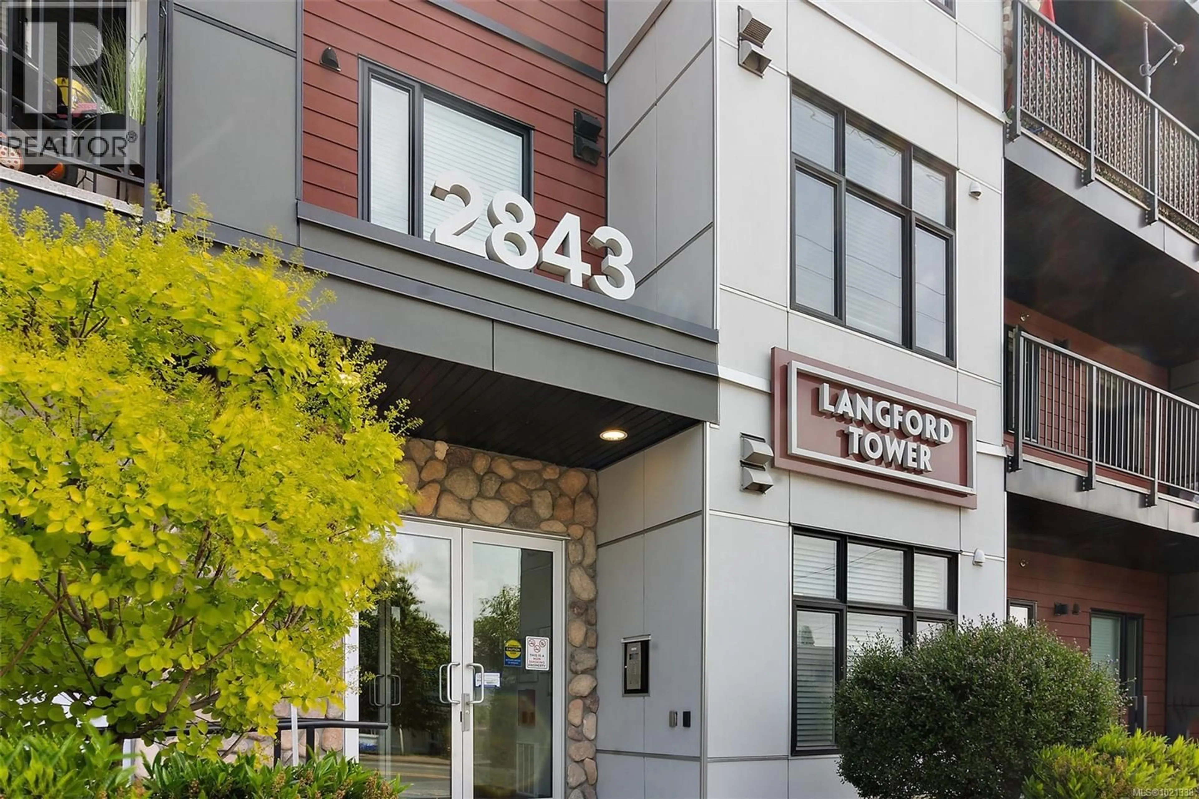 Indoor foyer for 607 - 2843 JACKLIN ROAD, Langford British Columbia V9B3X9