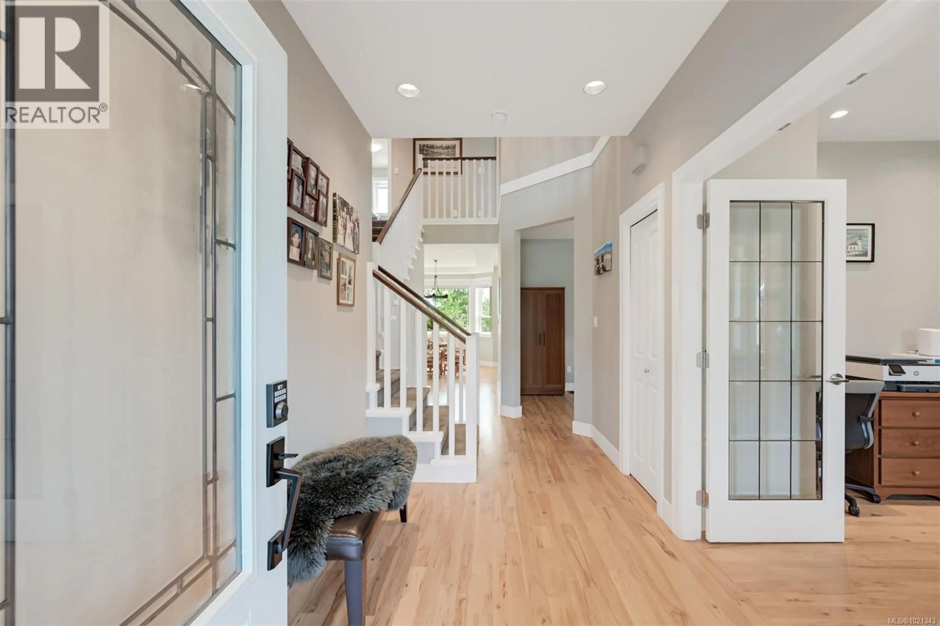 Indoor entryway for 3445 HOPWOOD PLACE, Colwood British Columbia V9C3V9