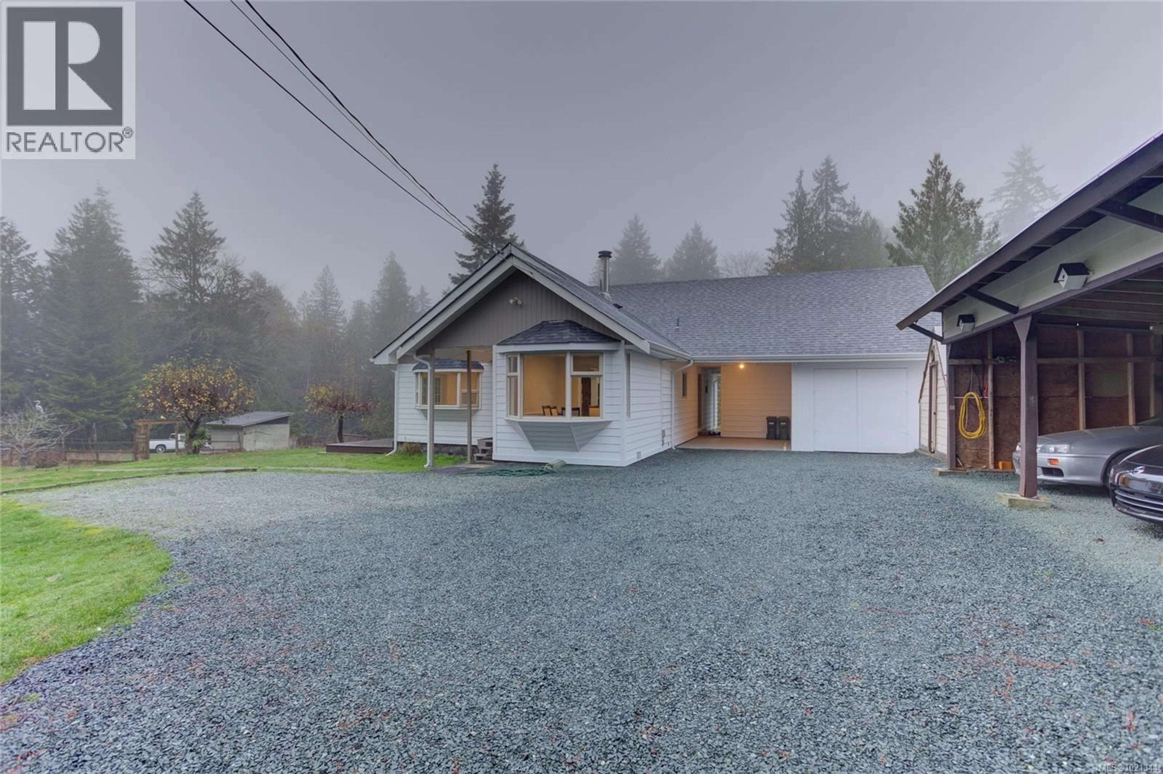 A pic from outside/outdoor area/front of a property/back of a property/a pic from drone, street for 8147 SHASTA ROAD, Crofton British Columbia V0R1K0