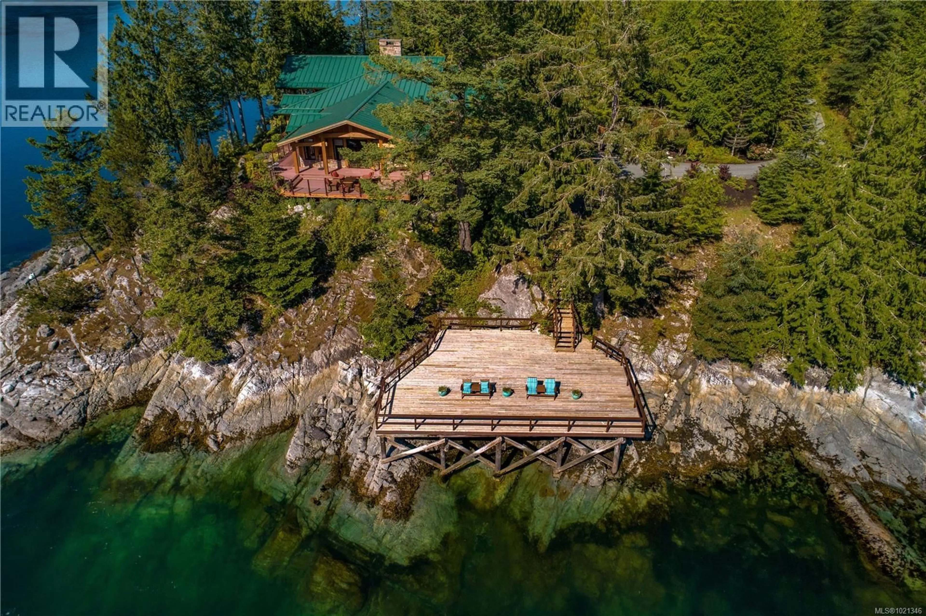 A pic from outside/outdoor area/front of a property/back of a property/a pic from drone, water/lake/river/ocean view for 1 STUART ISLAND, Stuart Island British Columbia V0P1V0