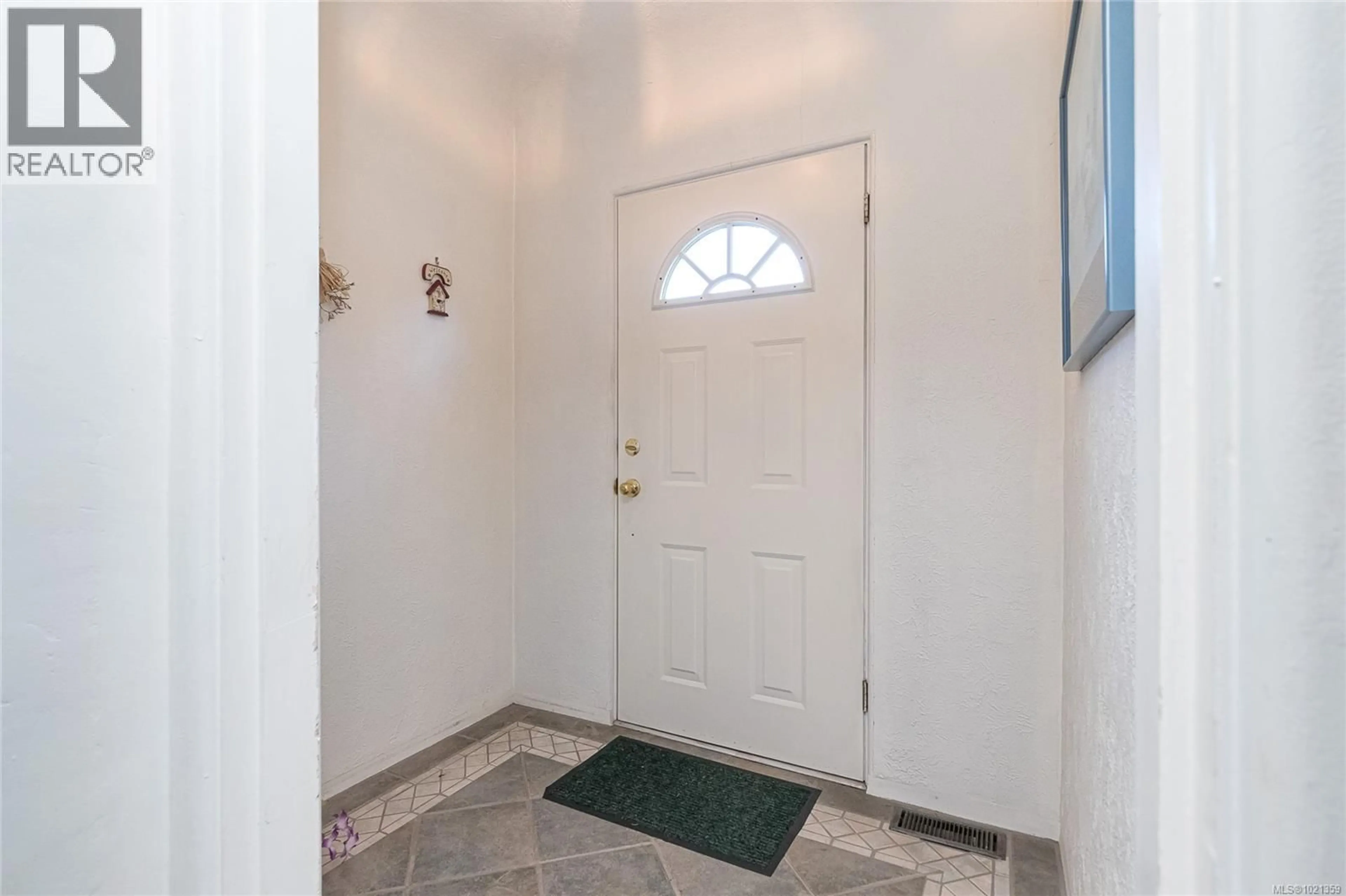 Indoor entryway for 1005 MCCALLUM ROAD, Langford British Columbia V9B4C7