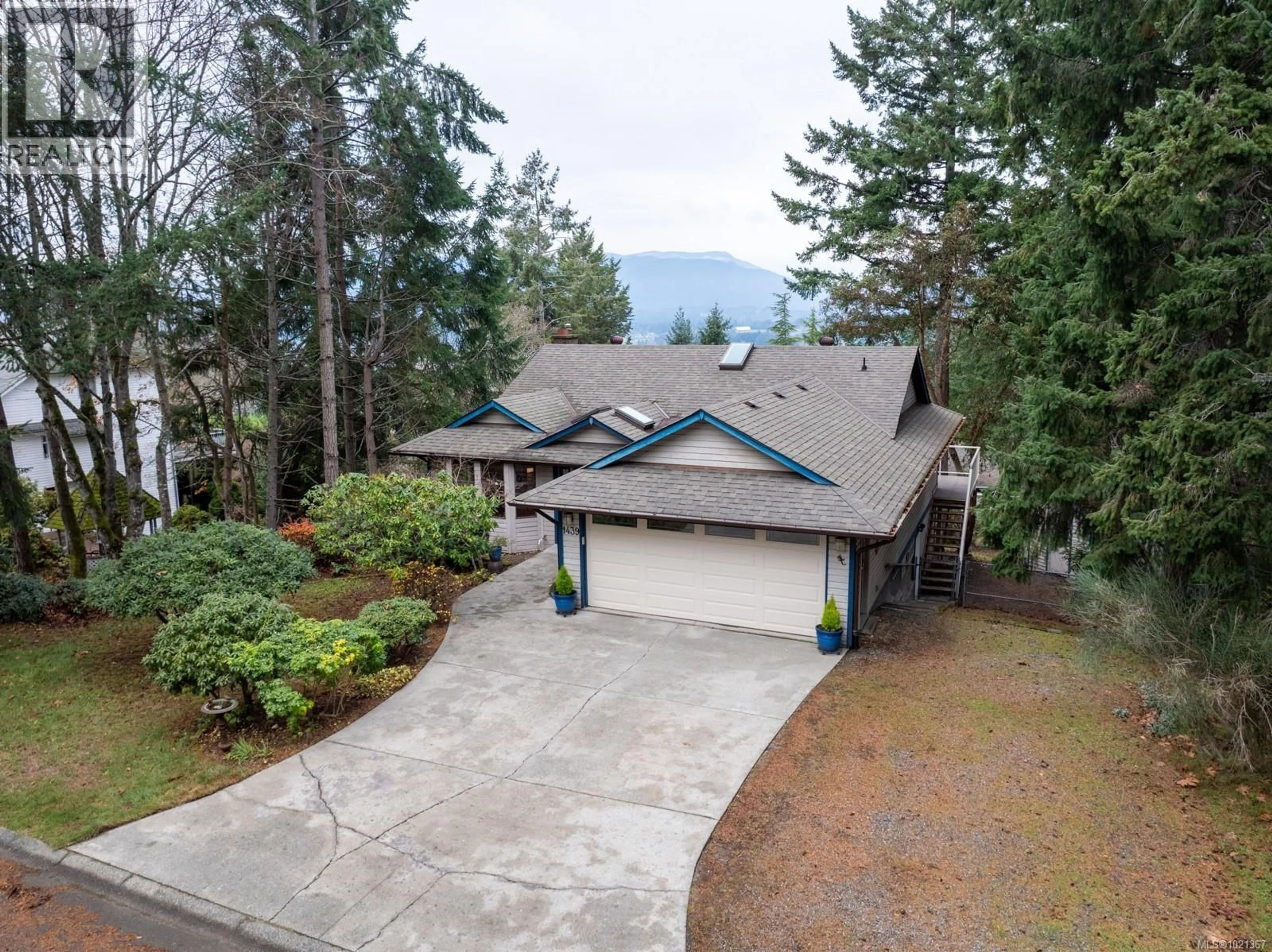 A pic from outside/outdoor area/front of a property/back of a property/a pic from drone, water/lake/river/ocean view for 1439 HAIDA ROAD, Duncan British Columbia V9L5P4