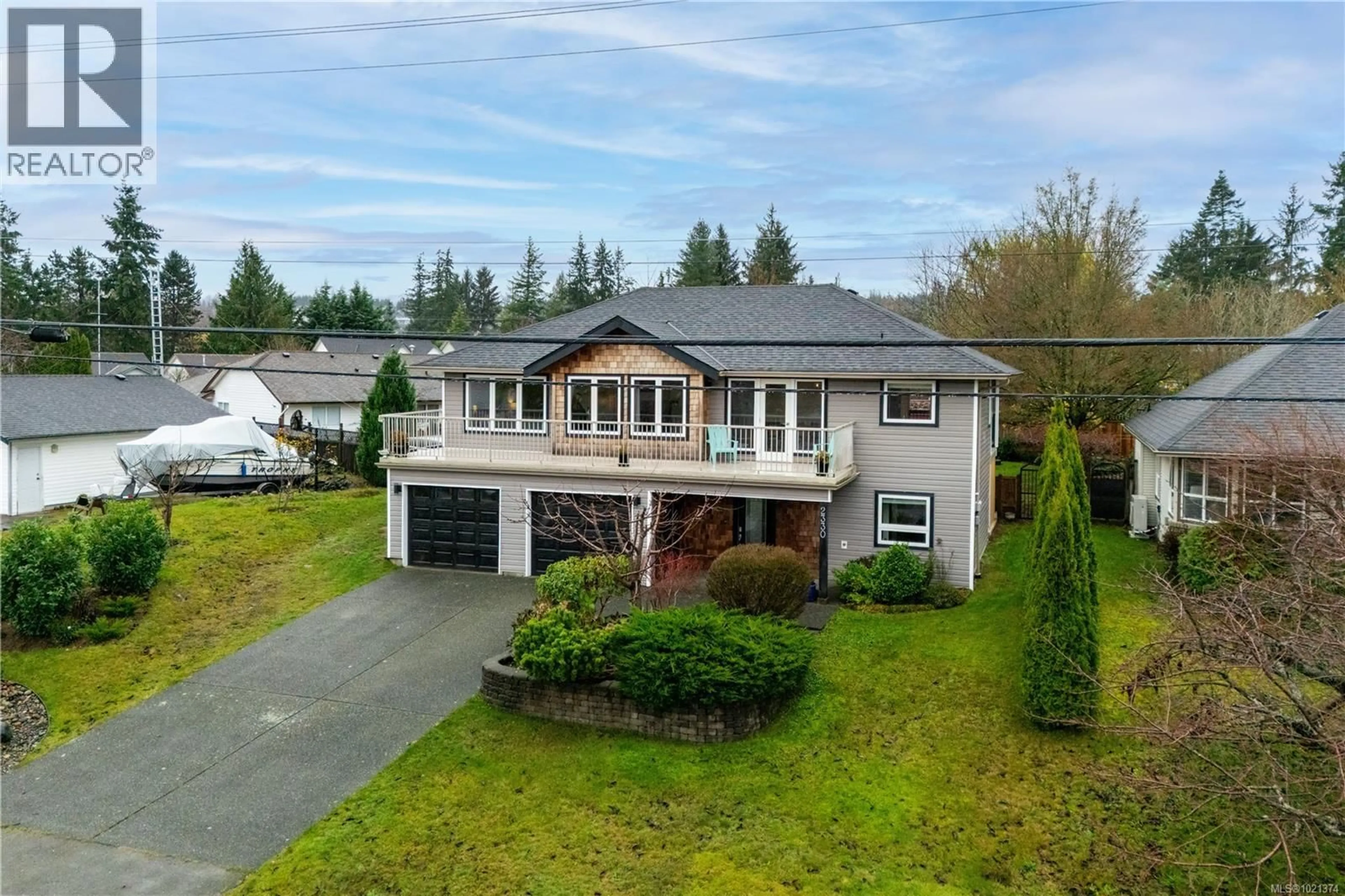 A pic from outside/outdoor area/front of a property/back of a property/a pic from drone, street for 2330 GALERNO ROAD, Campbell River British Columbia V9W8A5