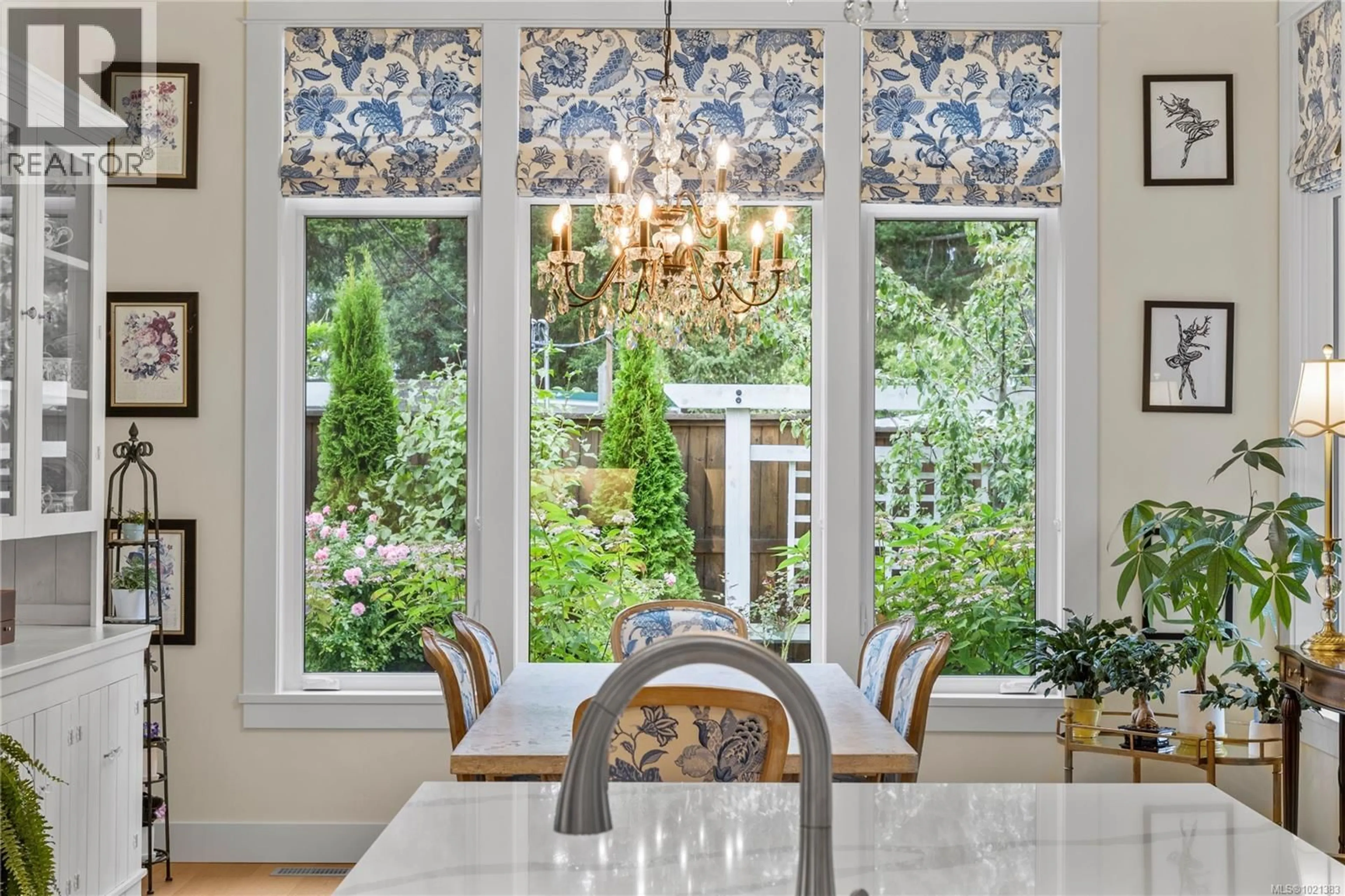 Dining room, ceramic/tile floor for 1353 PARKHURST PLACE, Parksville British Columbia V9P2R5