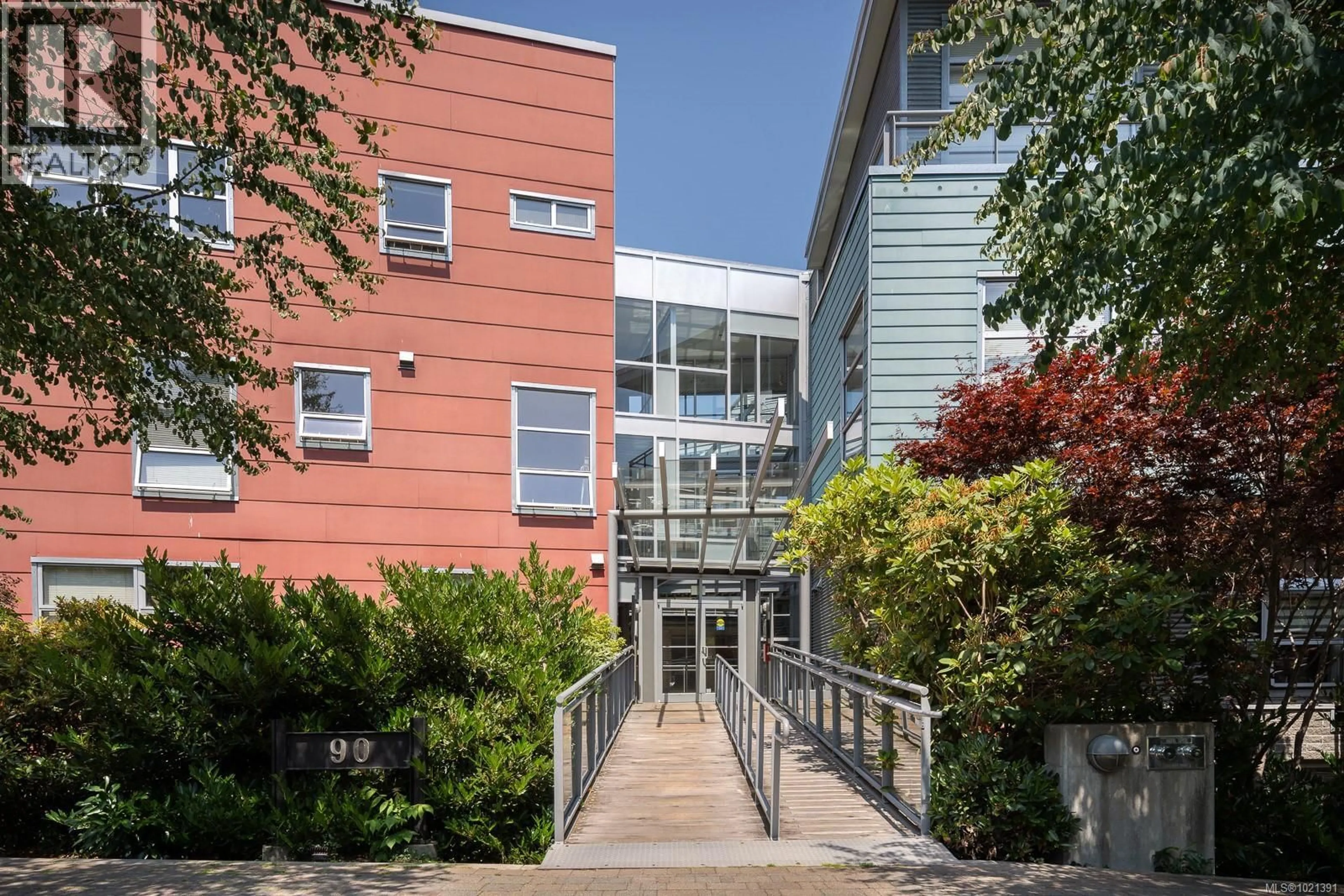 Indoor foyer for 417 - 90 REGATTA LANDING, Victoria British Columbia V9A7R2