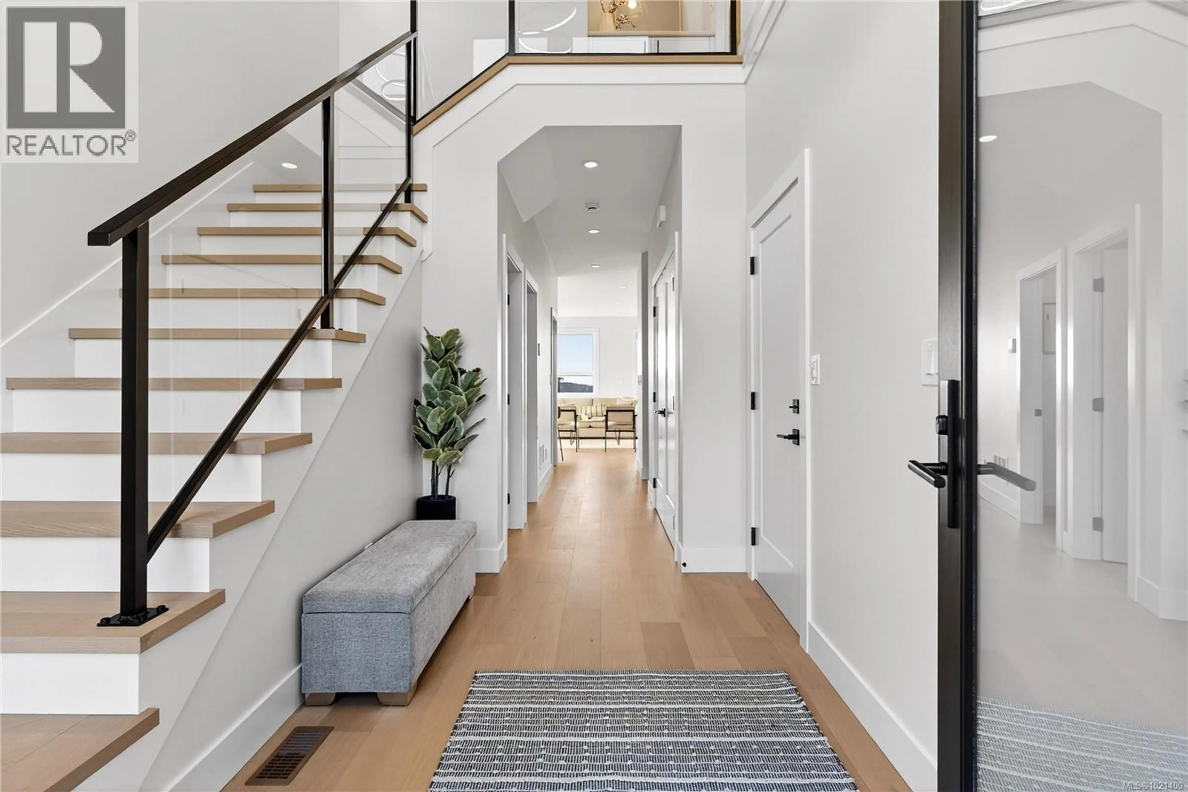 Indoor entryway for 1544 MARBLE PLACE, Langford British Columbia V9B7A2