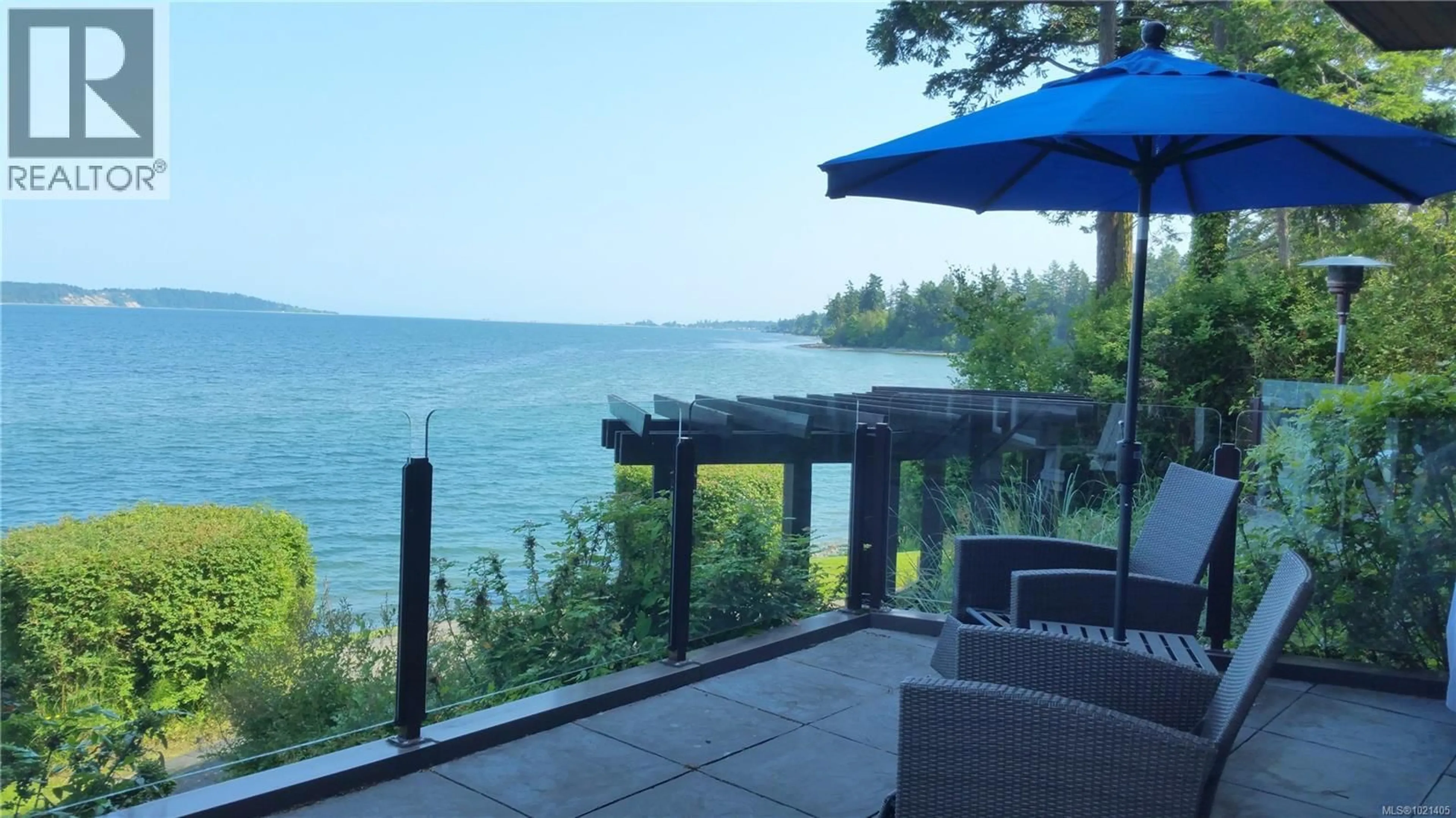 Patio, water/lake/river/ocean view for 102 - 9115 LOCHSIDE DRIVE, North Saanich British Columbia V8L1N1