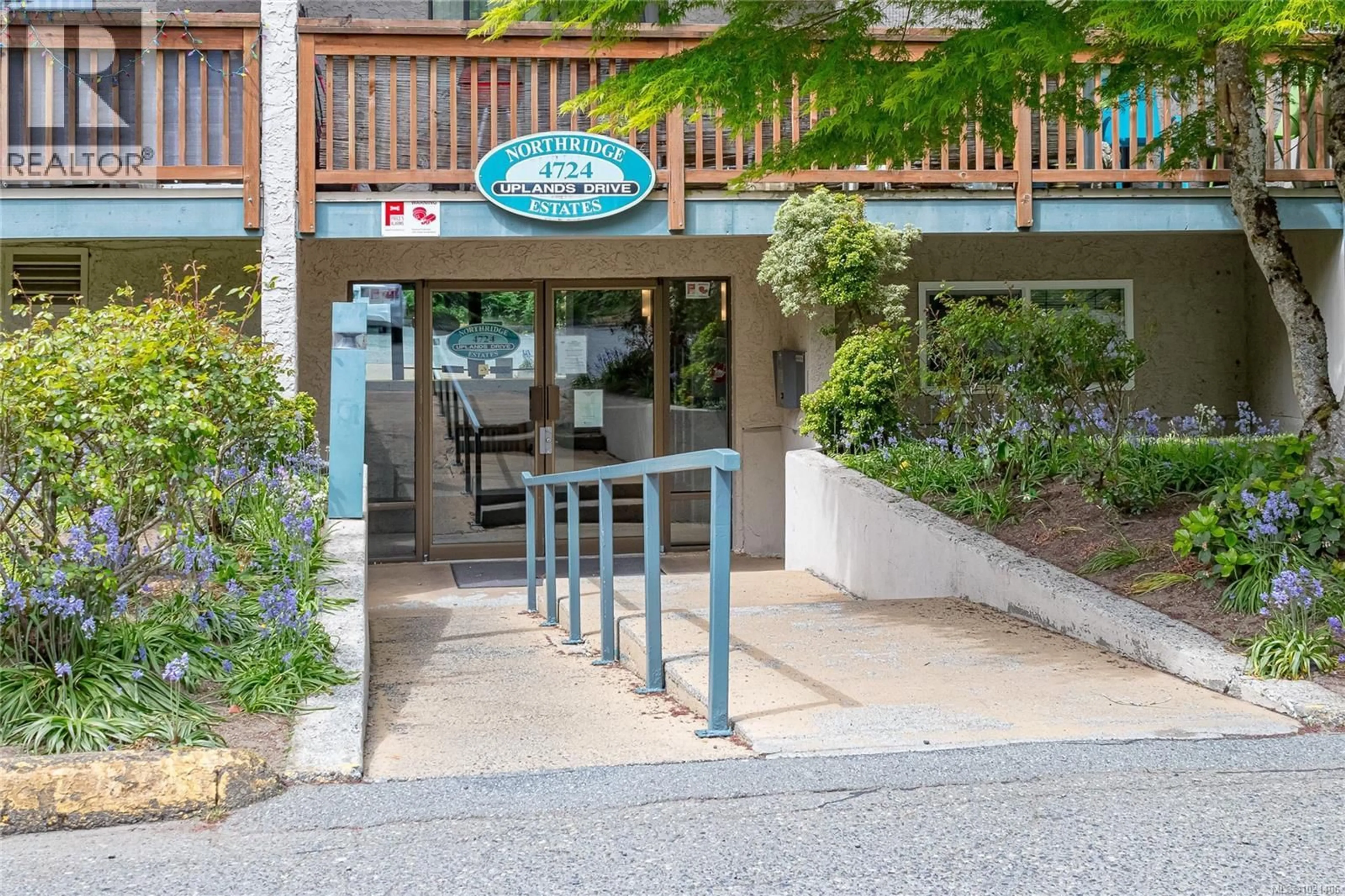 Patio, street for 310 - 4724 UPLANDS DRIVE, Nanaimo British Columbia V9T4S8