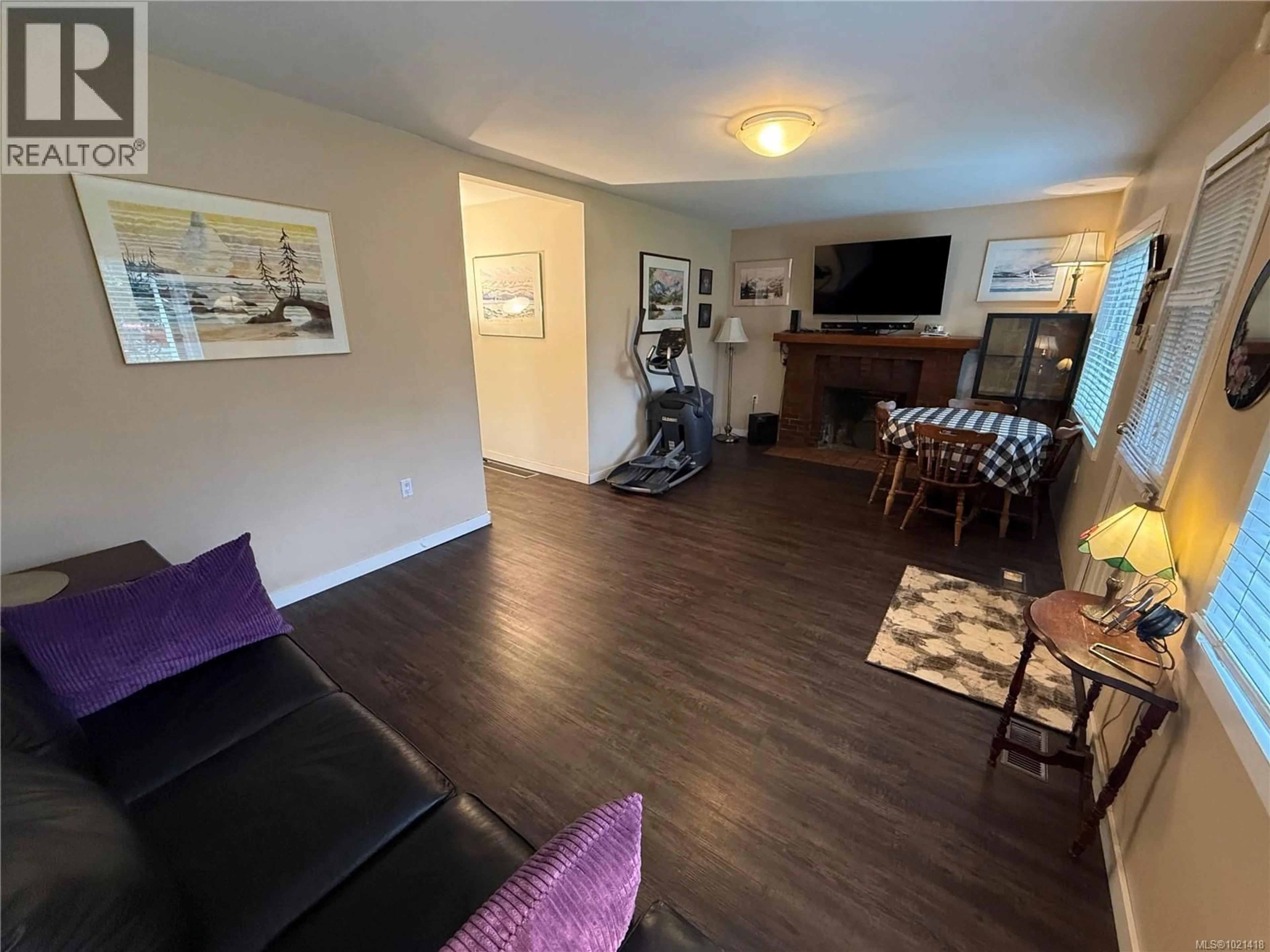 A pic of a room for 308 HOLLY AVENUE, Nanaimo British Columbia V9S3M2