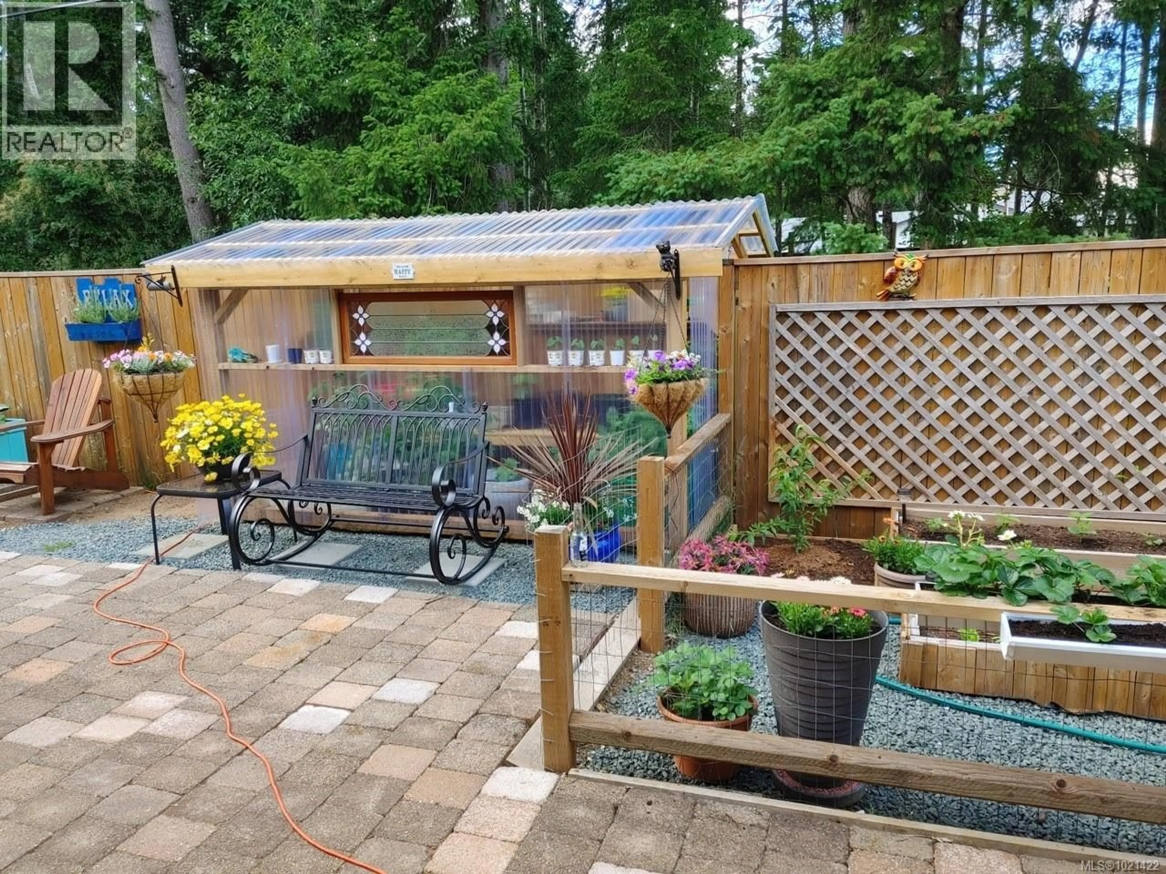 Patio, unknown for 8965 MCLAREY AVENUE, Black Creek British Columbia V9J1A2