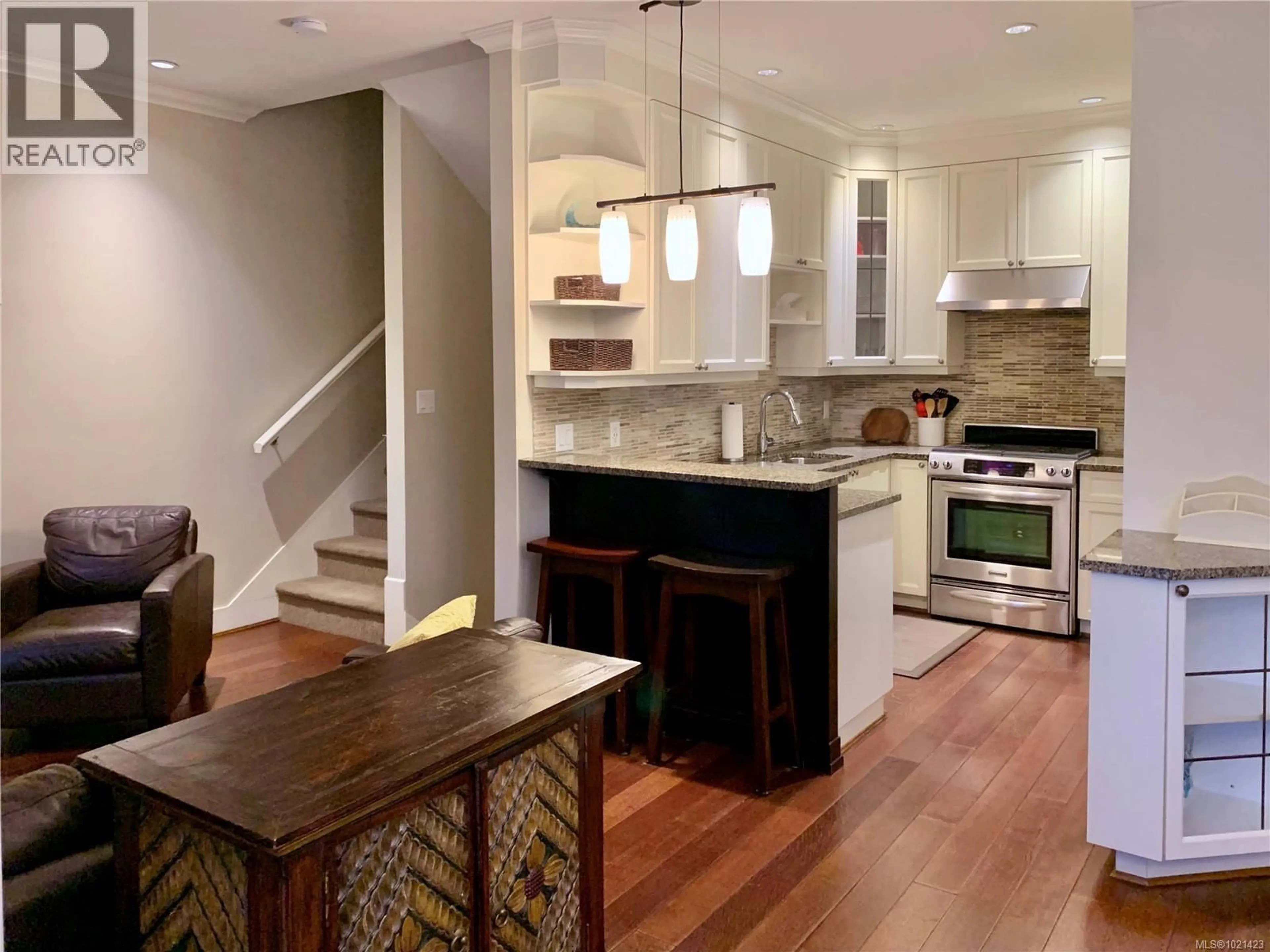 Open concept kitchen, unknown for 8 - 675 SUPERIOR STREET, Victoria British Columbia V8V1V1