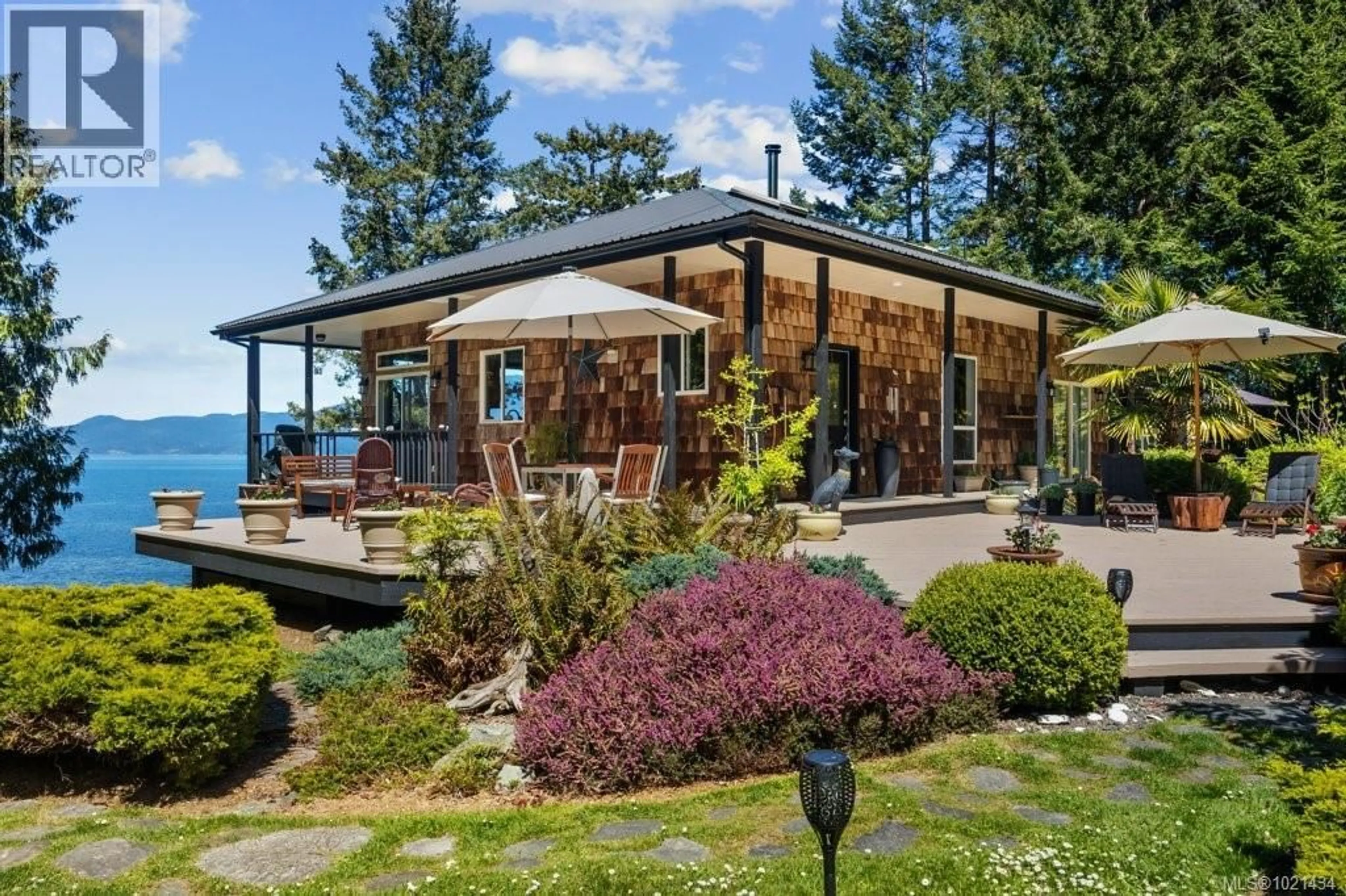 Patio, water/lake/river/ocean view for 777 MINE ROAD, Lasqueti Island British Columbia V0R2J0