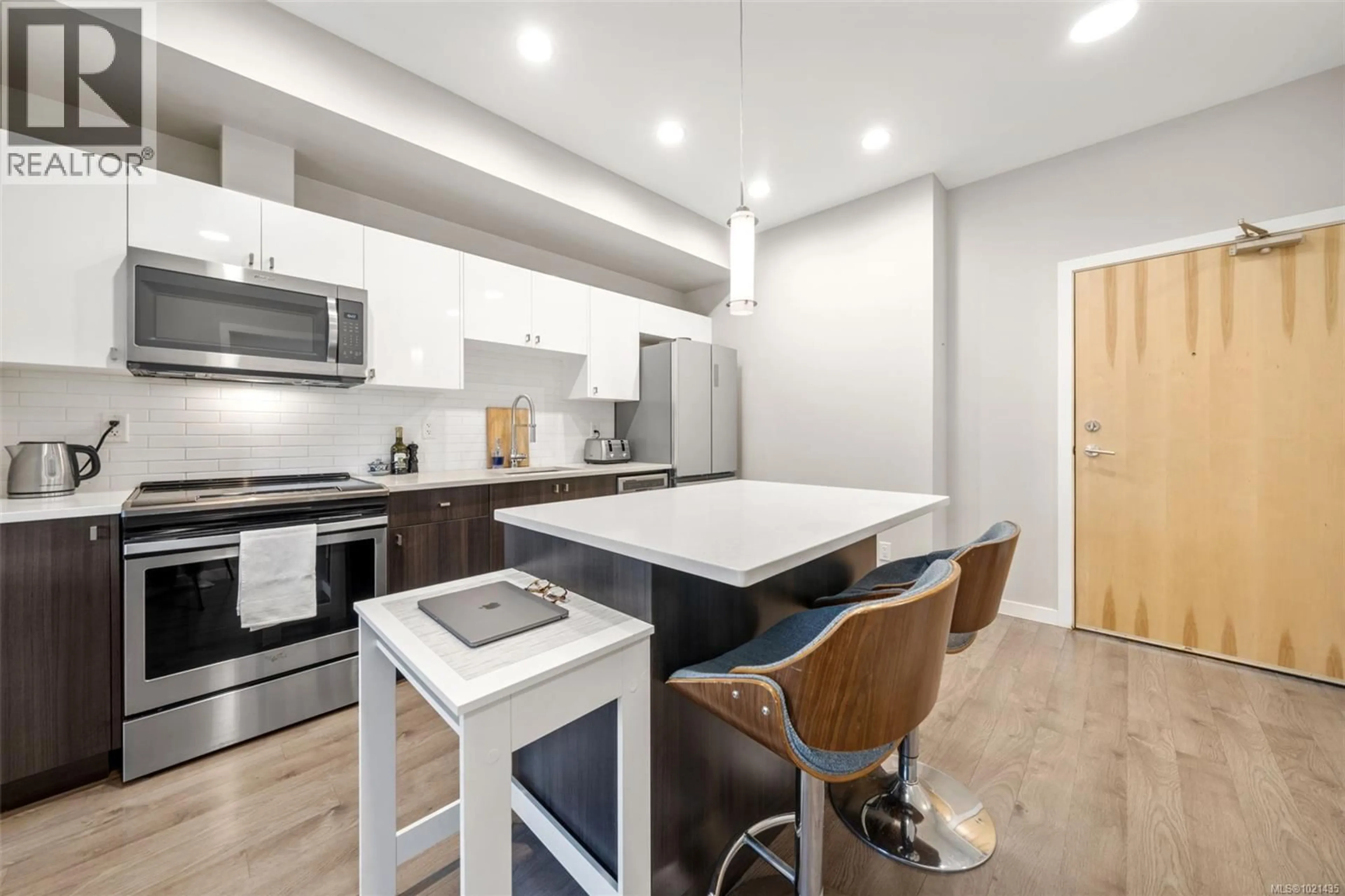 Open concept kitchen, unknown for 404 - 767 TYEE ROAD, Victoria British Columbia V9A0G5