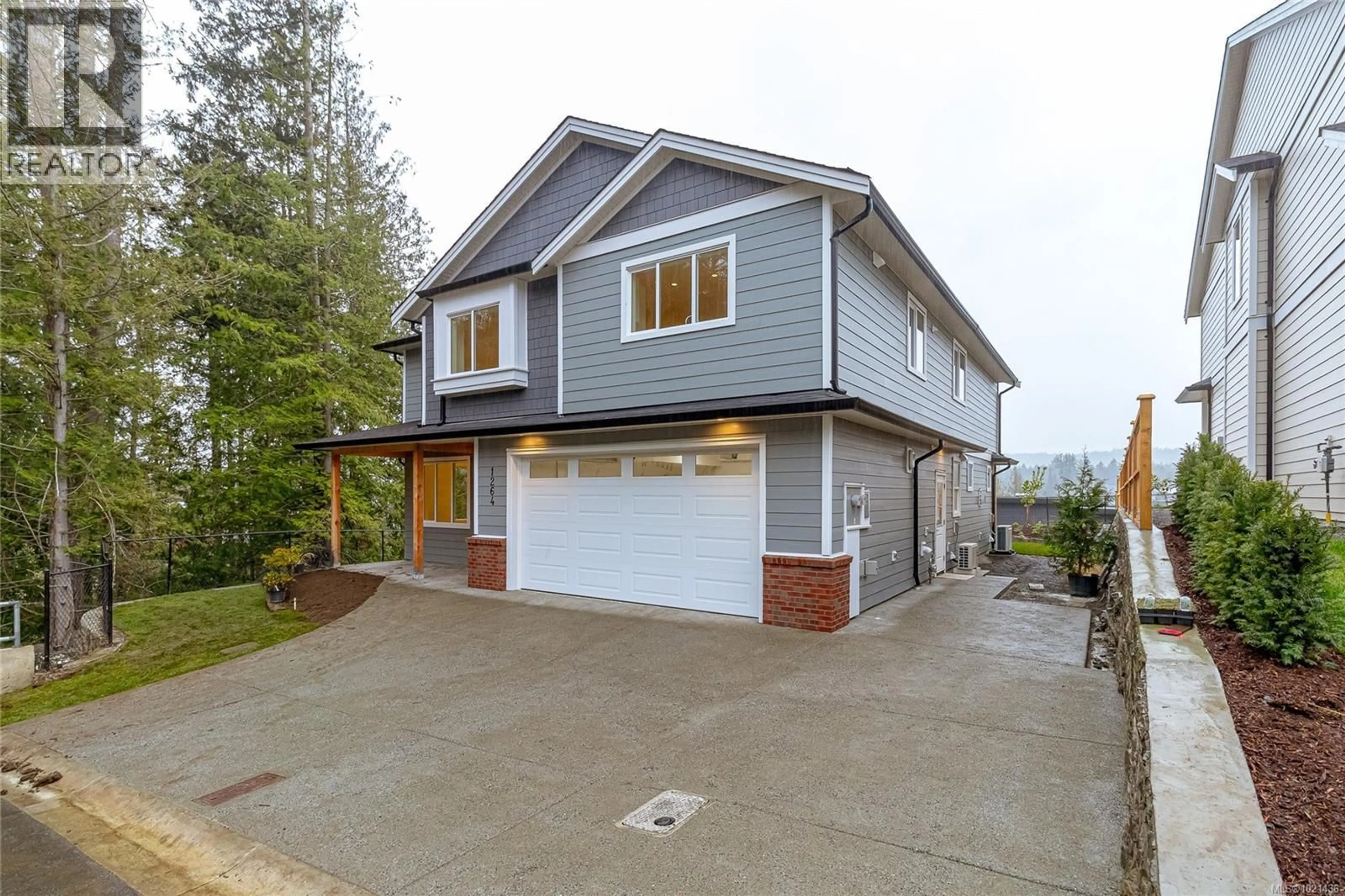 Home with vinyl exterior material, street for 1264 ASHMORE TERRACE, Langford British Columbia V9C0S6