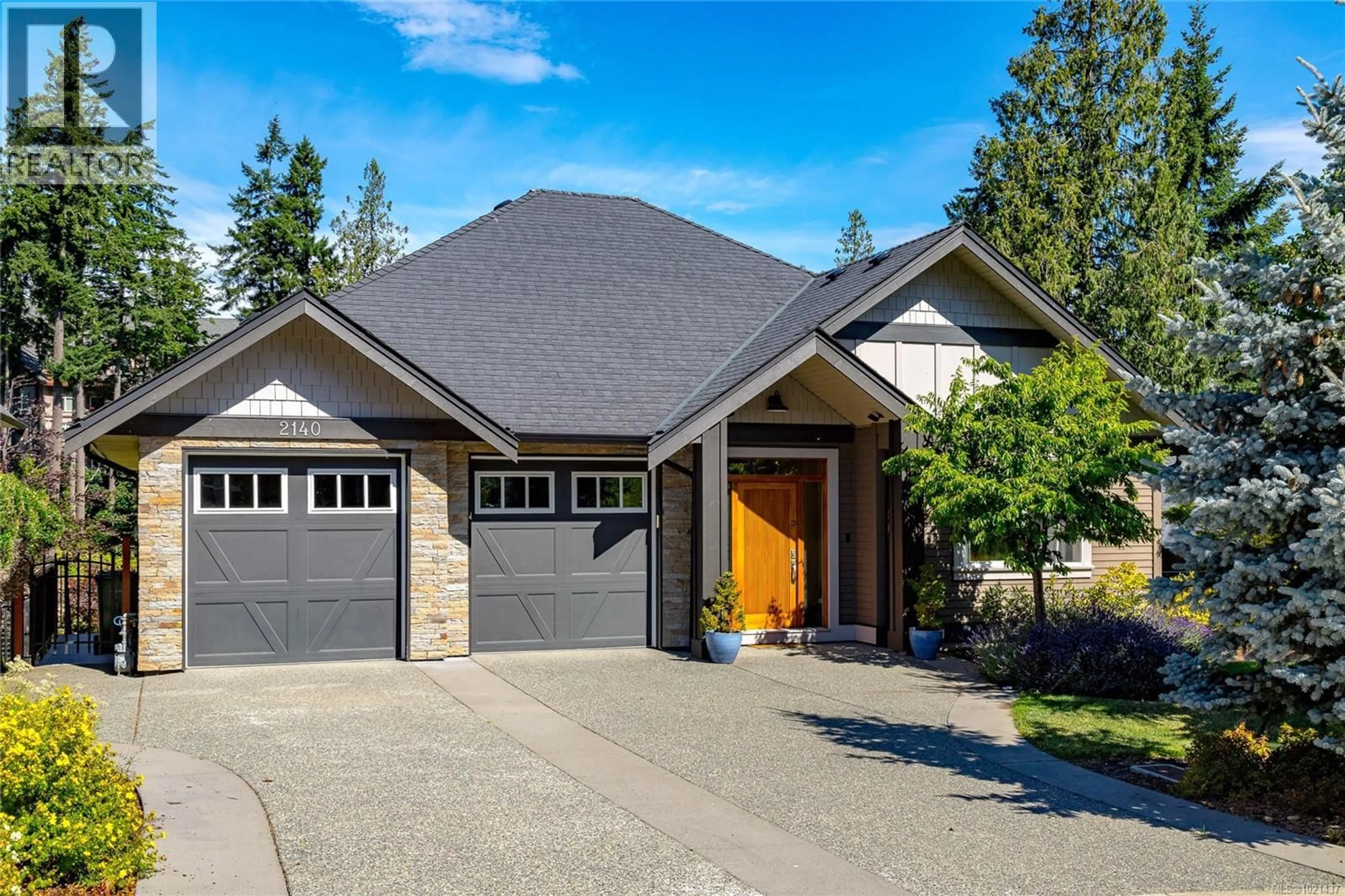 Home with vinyl exterior material, street for 2140 CHAMPIONS WAY, Langford British Columbia V9B0E3
