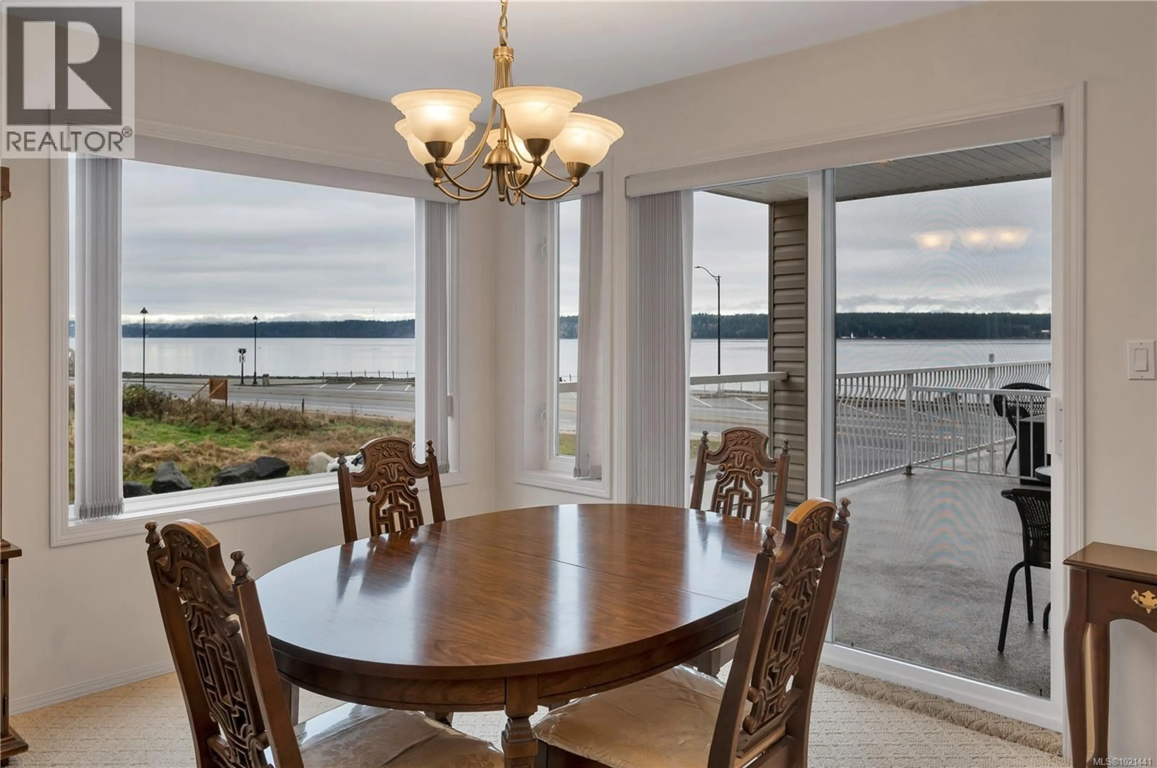 Dining room, ceramic/tile floor for 108 - 1350 ISLAND HIGHWAY SOUTH, Campbell River British Columbia V9W1B5