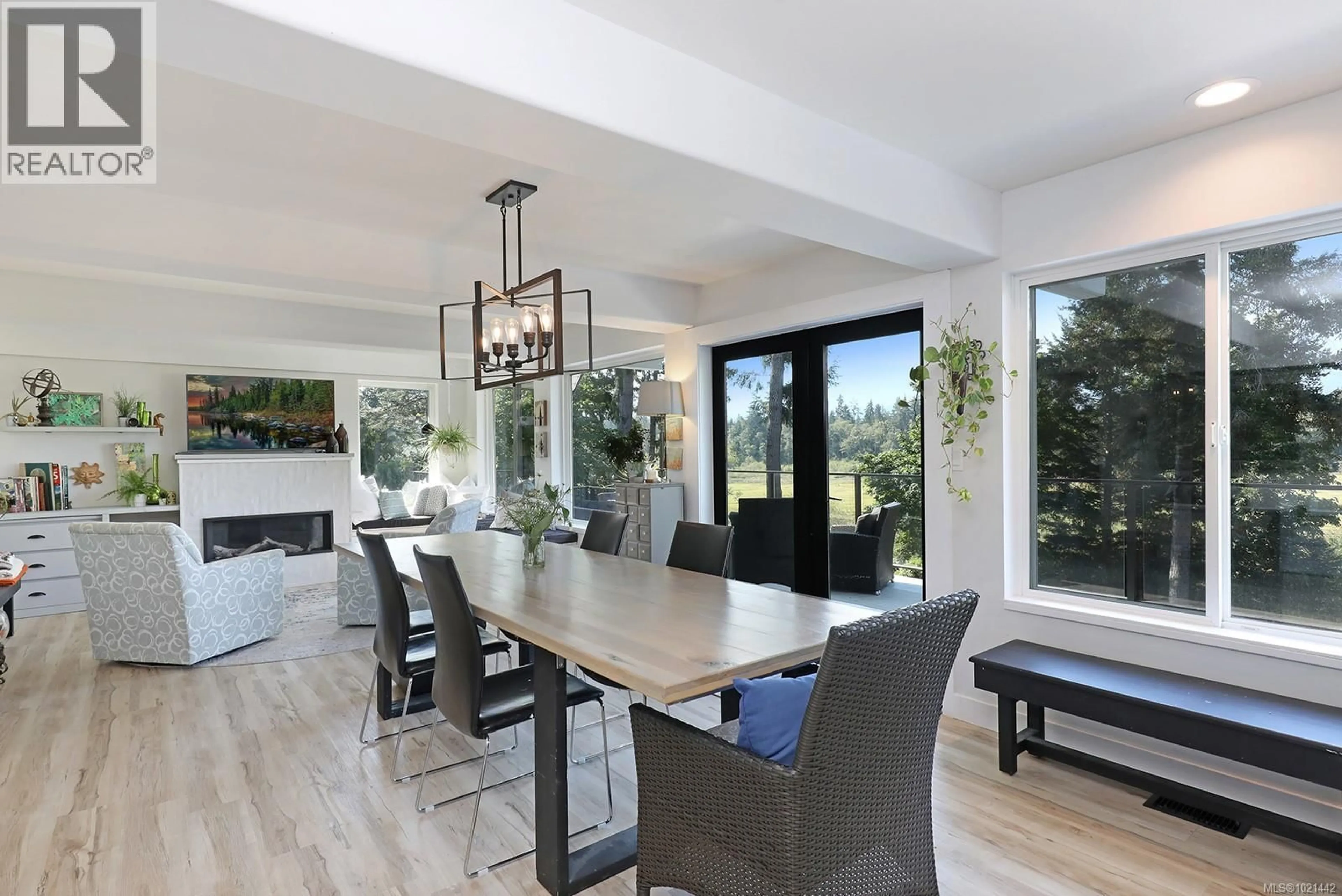 Unknown for 7703 TOZER ROAD, Fanny Bay British Columbia V0R1W0