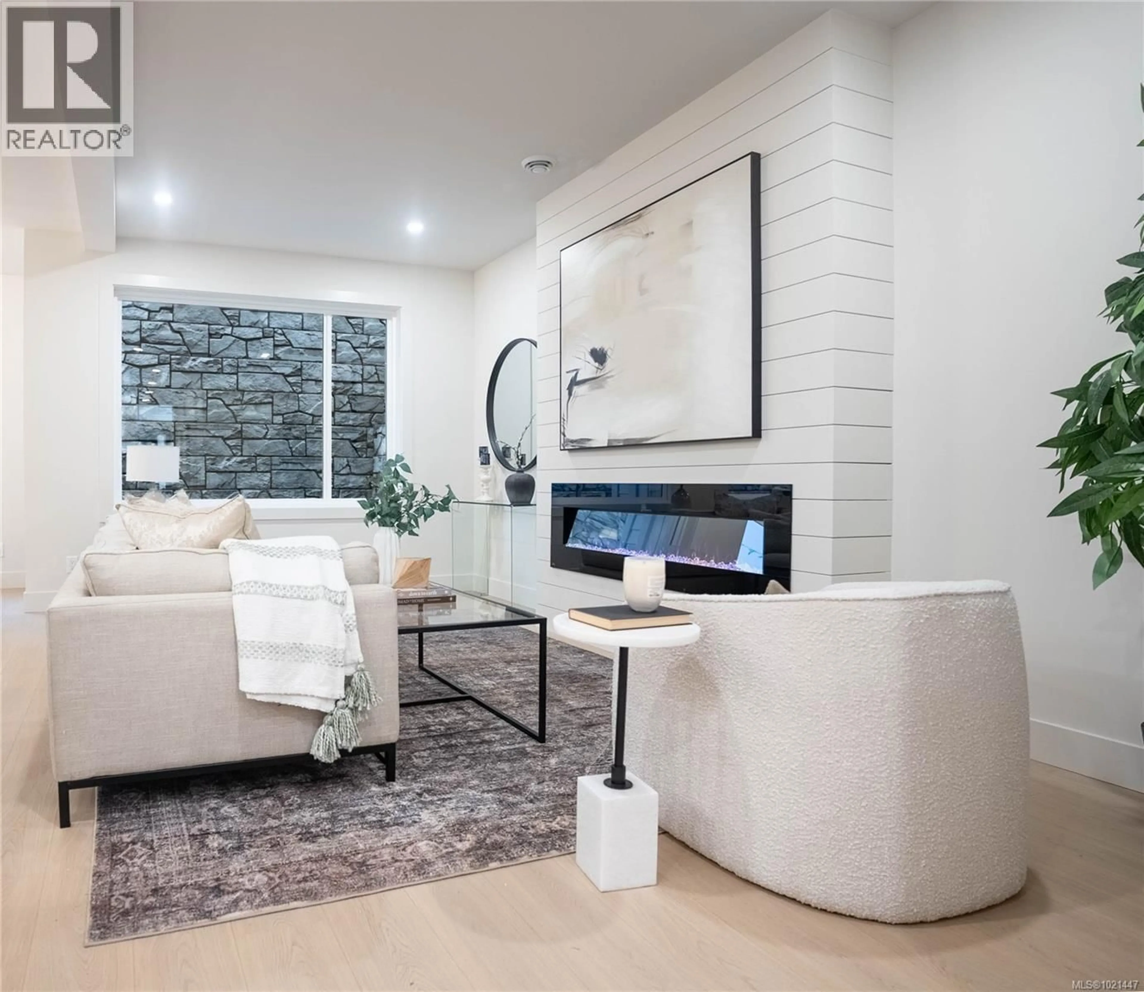 Living room with furniture, ceramic/tile floor for 1563 MARBLE PLACE, Langford British Columbia V9B7A2