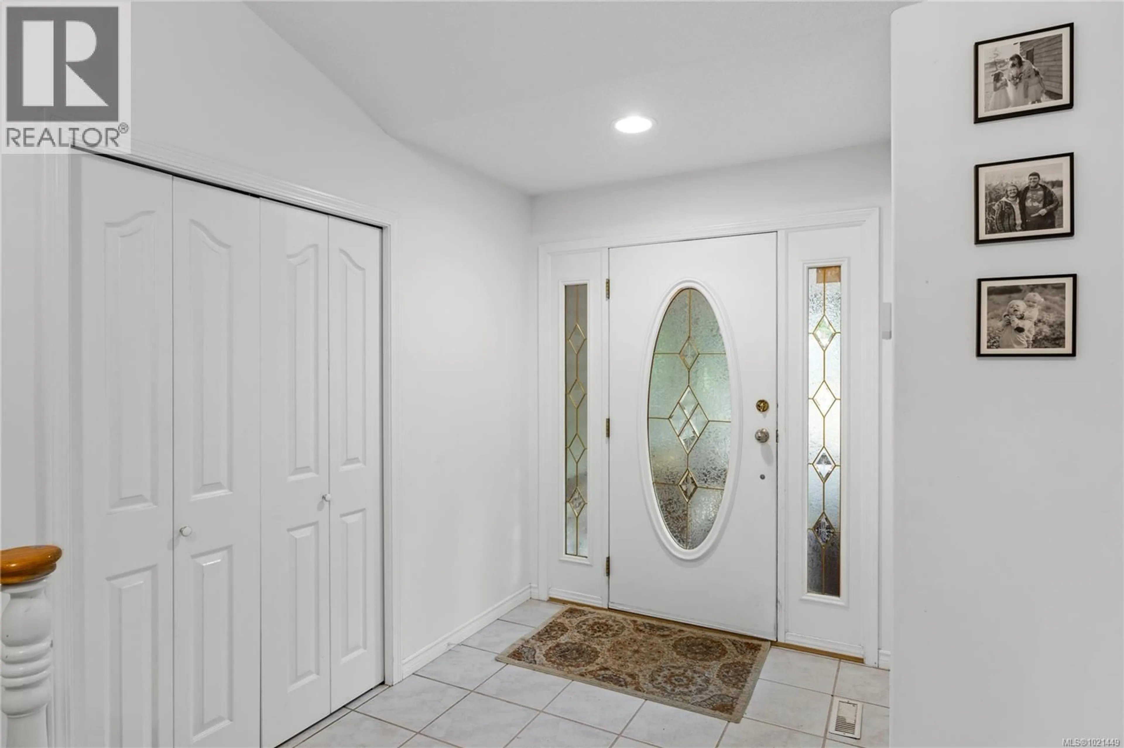 Indoor entryway for 5145 GROUHEL ROAD, Ladysmith British Columbia V9G1J4