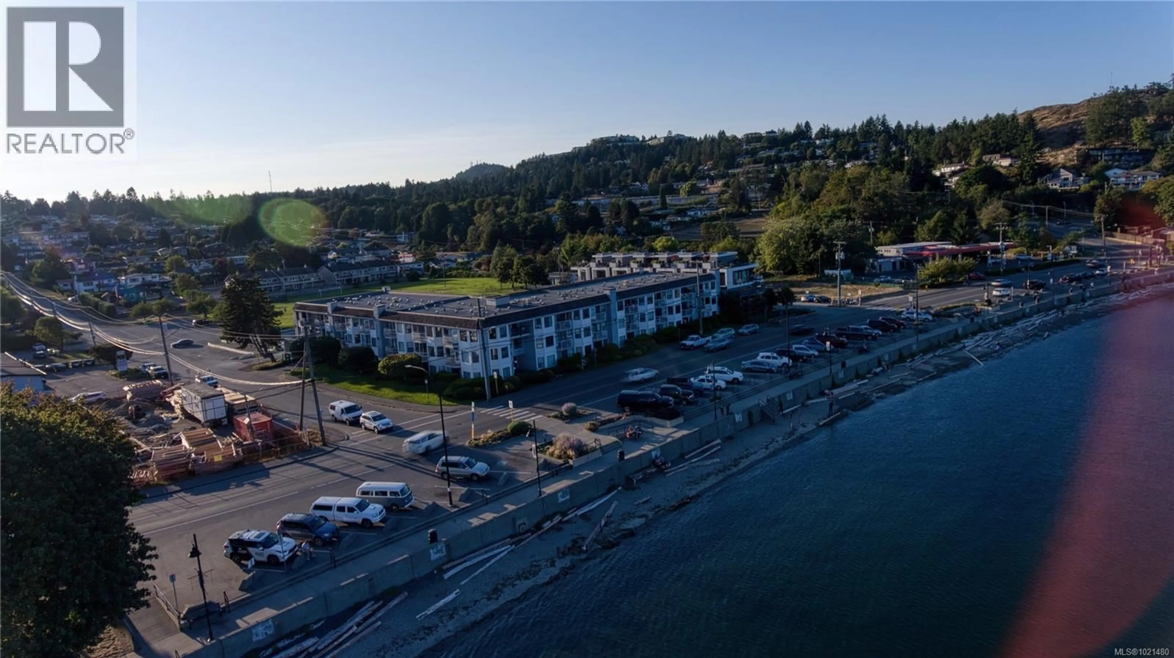 A pic from outside/outdoor area/front of a property/back of a property/a pic from drone, water/lake/river/ocean view for 308 - 2815 DEPARTURE BAY ROAD, Nanaimo British Columbia V9S5P4