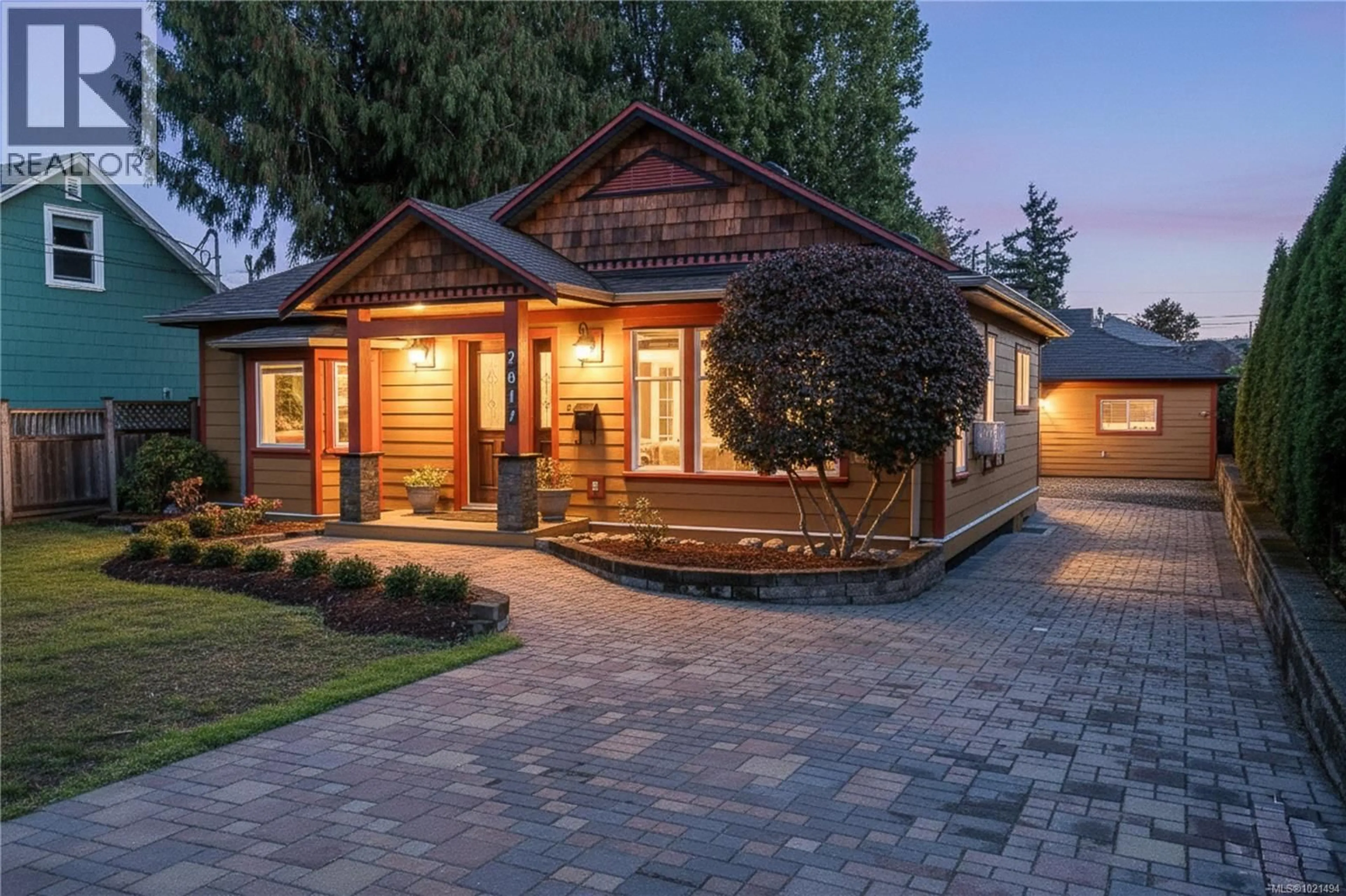 Home with brick exterior material, street for 2617 DONCASTER DRIVE, Victoria British Columbia V8R2W5