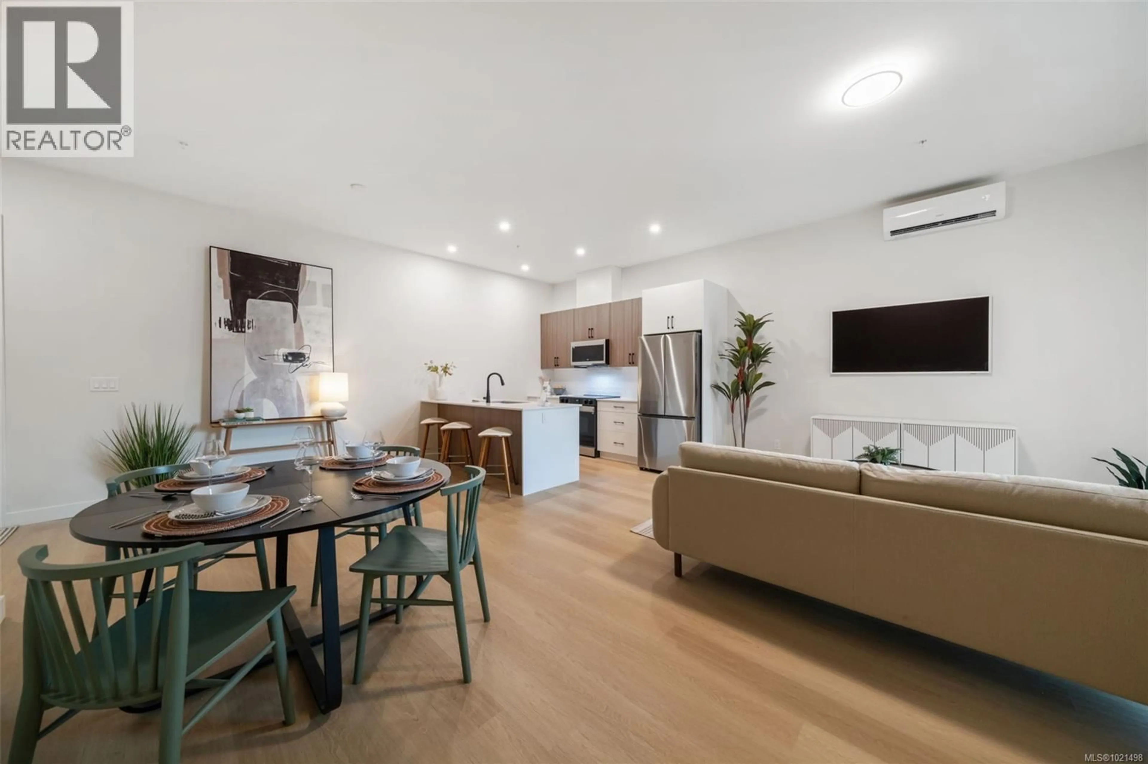 Open concept kitchen, unknown for 506 - 2770 WINSTER ROAD, Langford British Columbia V9B7C7