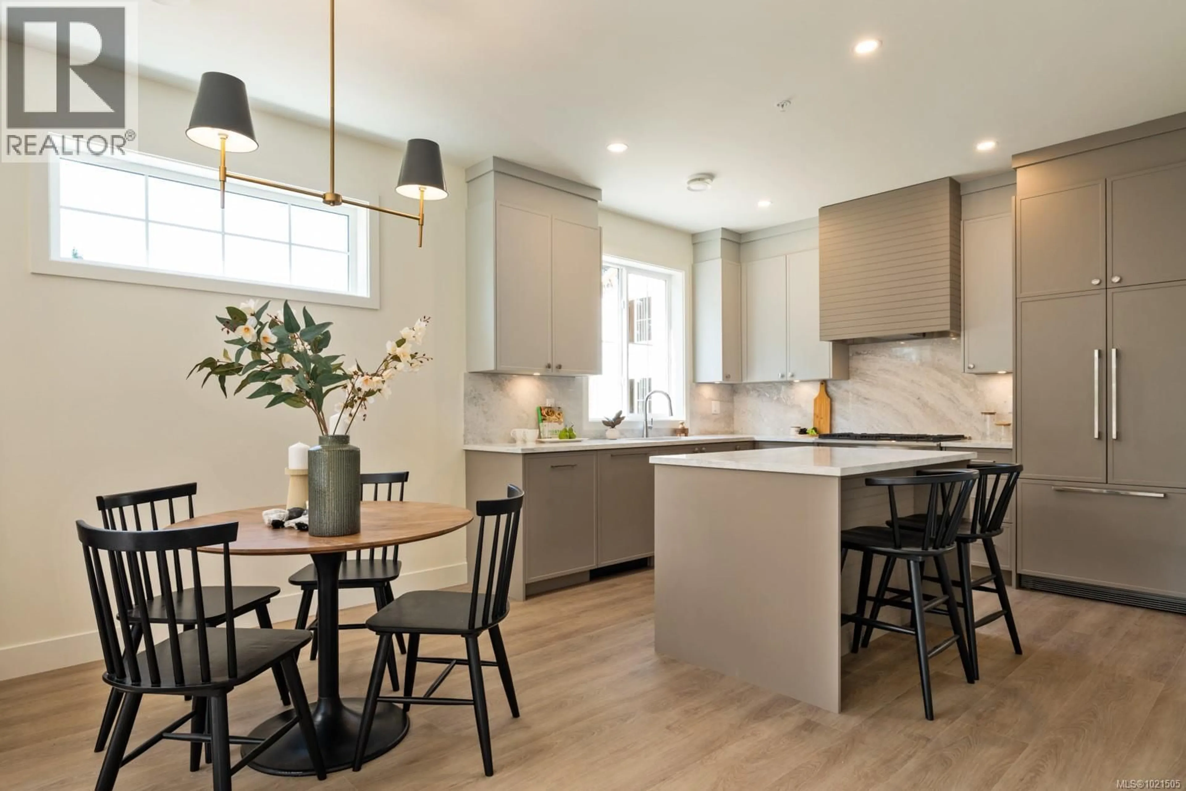 Contemporary kitchen, unknown for 206 - 2770 VANTILBURG CRESCENT, Langford British Columbia V9B3K4