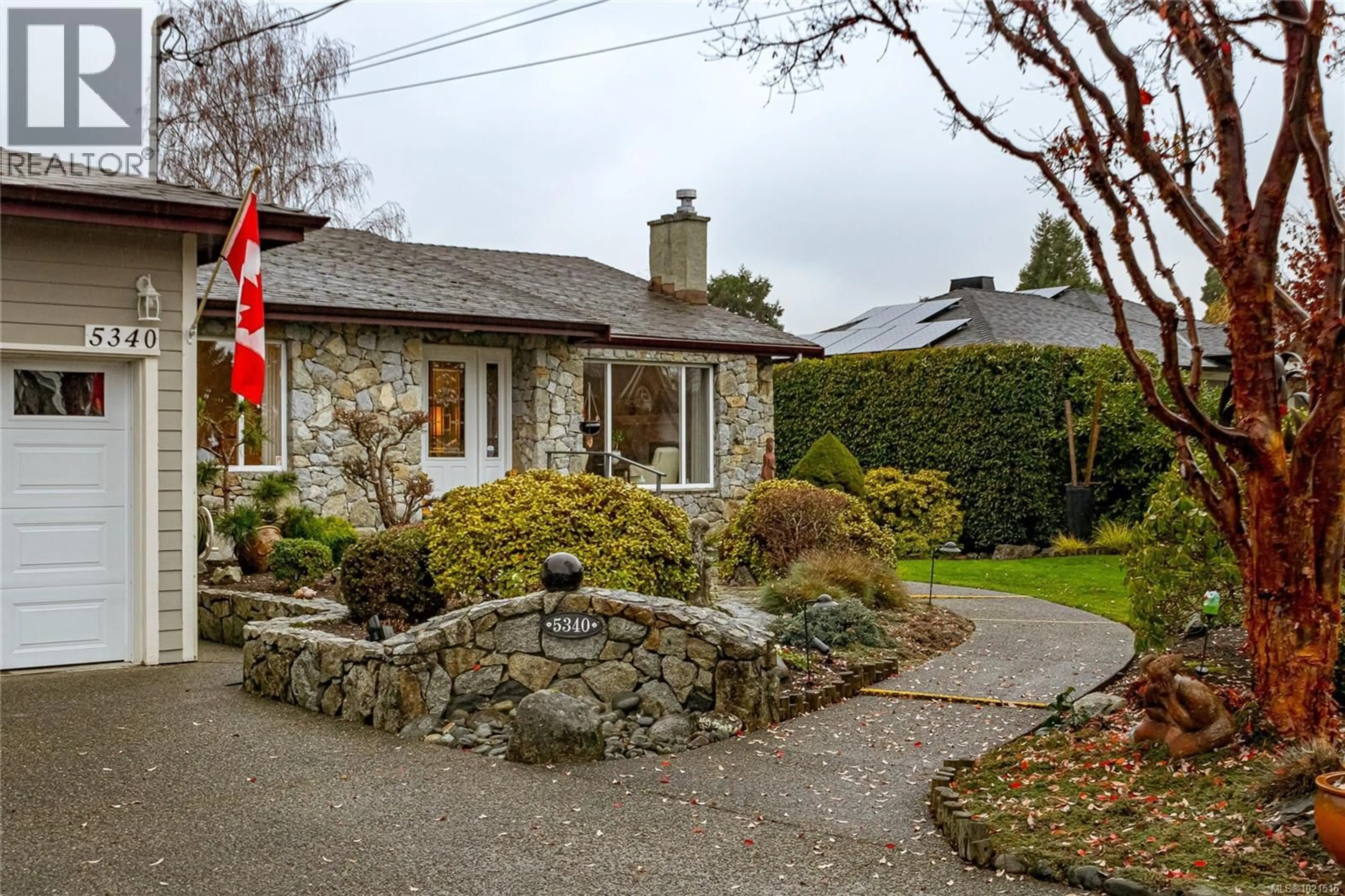 Unknown for 5340 PARKER AVENUE, Saanich British Columbia V8Y2M9